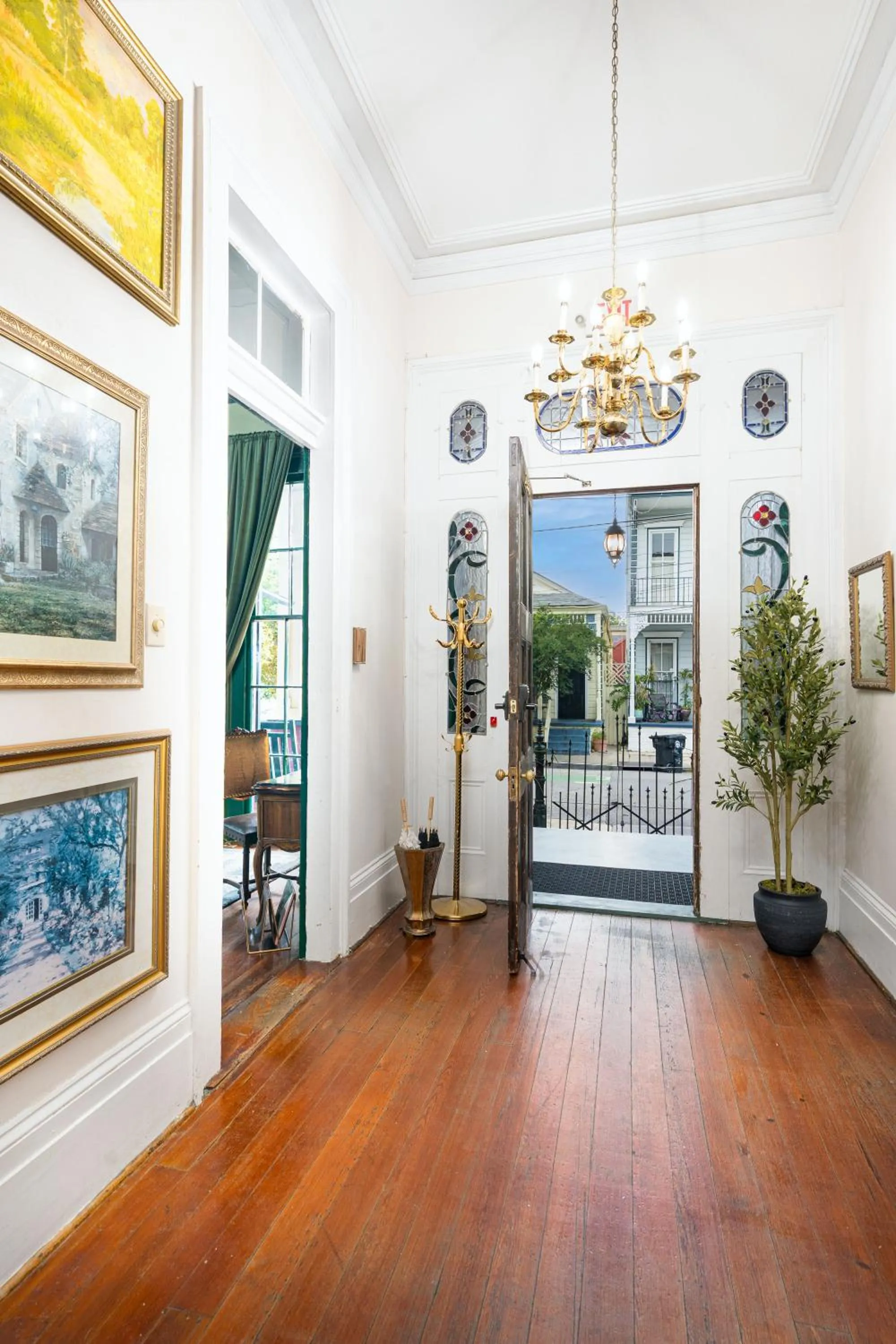 The Mansion on Royal