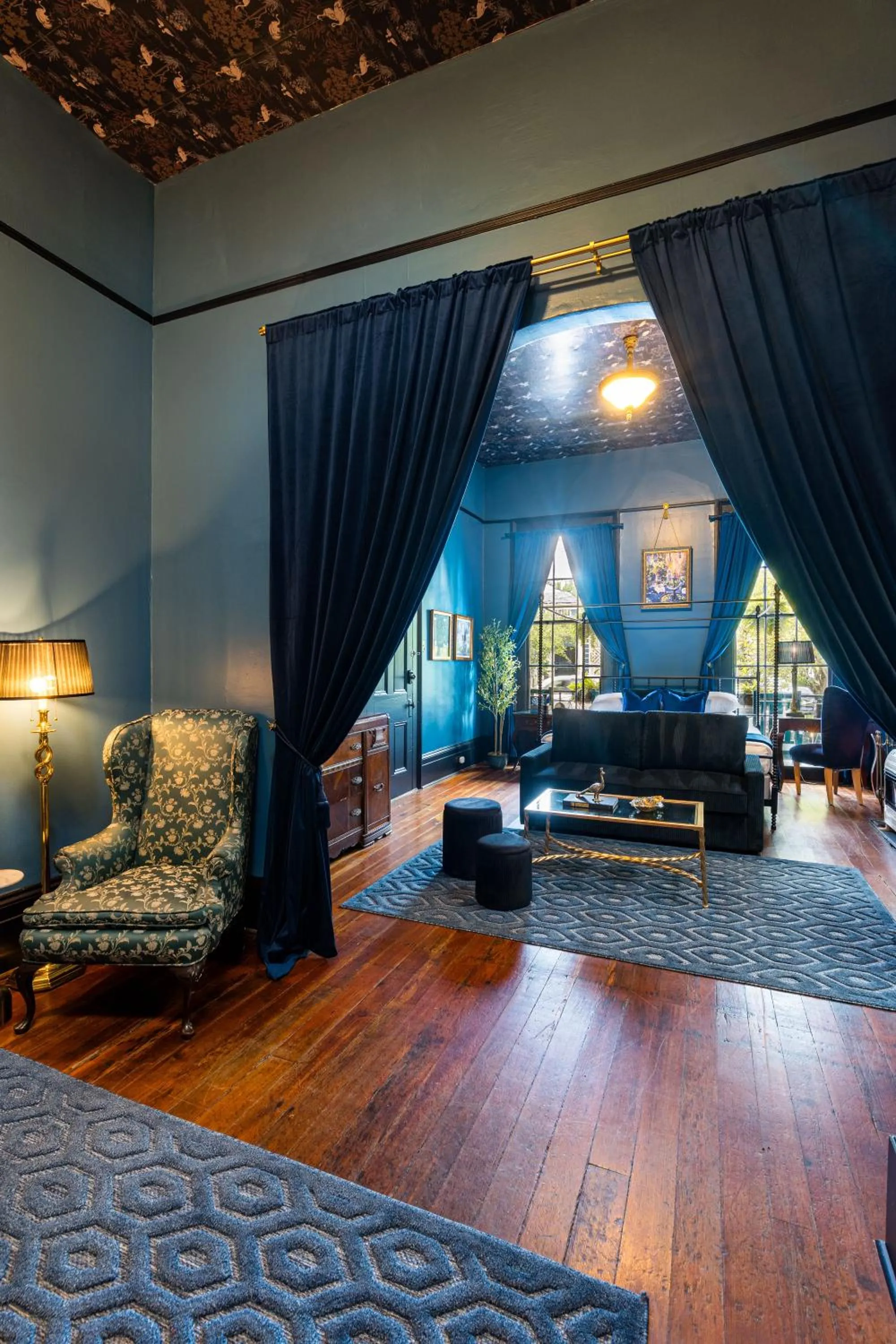 Bed in The Mansion on Royal