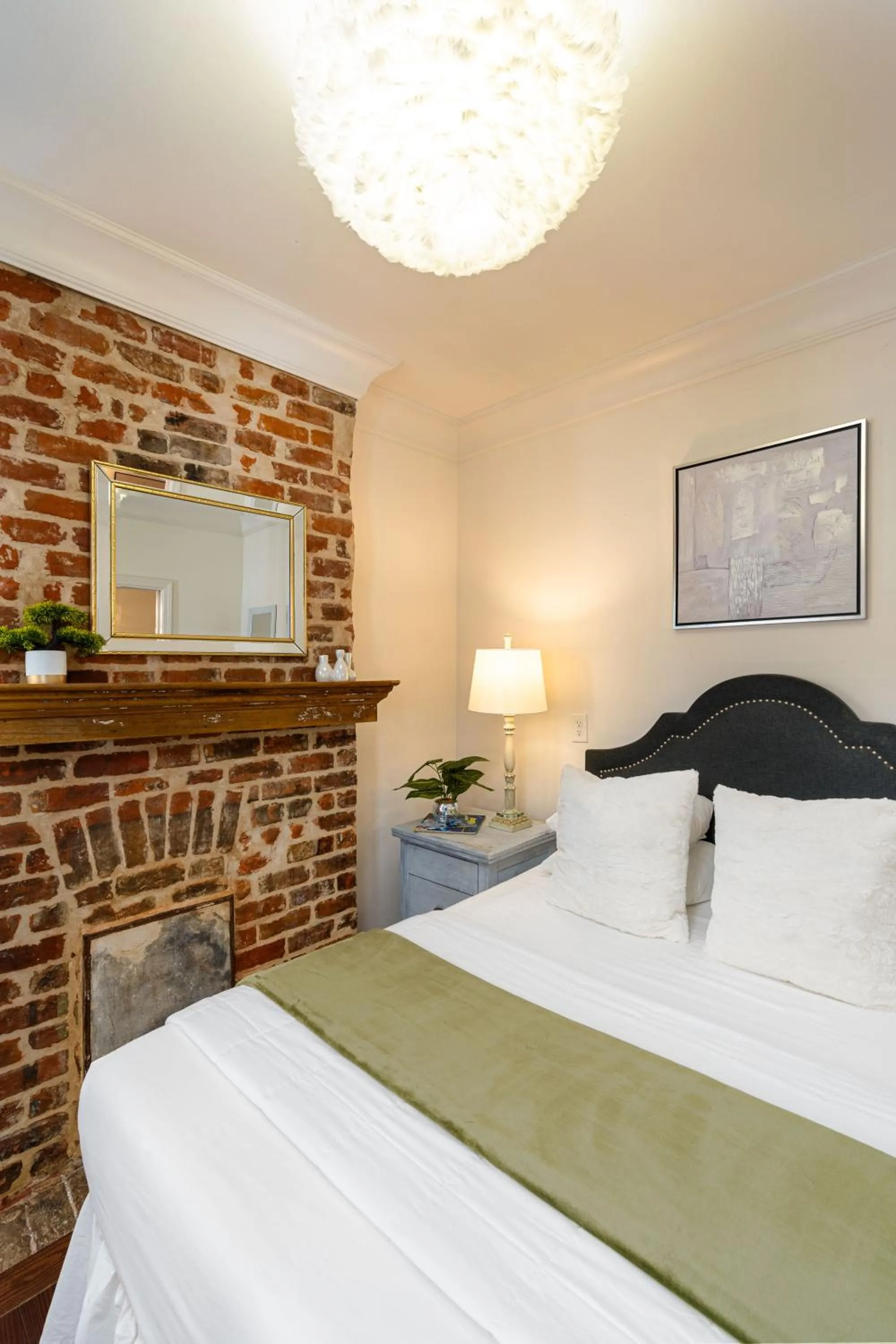 Bed in The Mansion on Royal