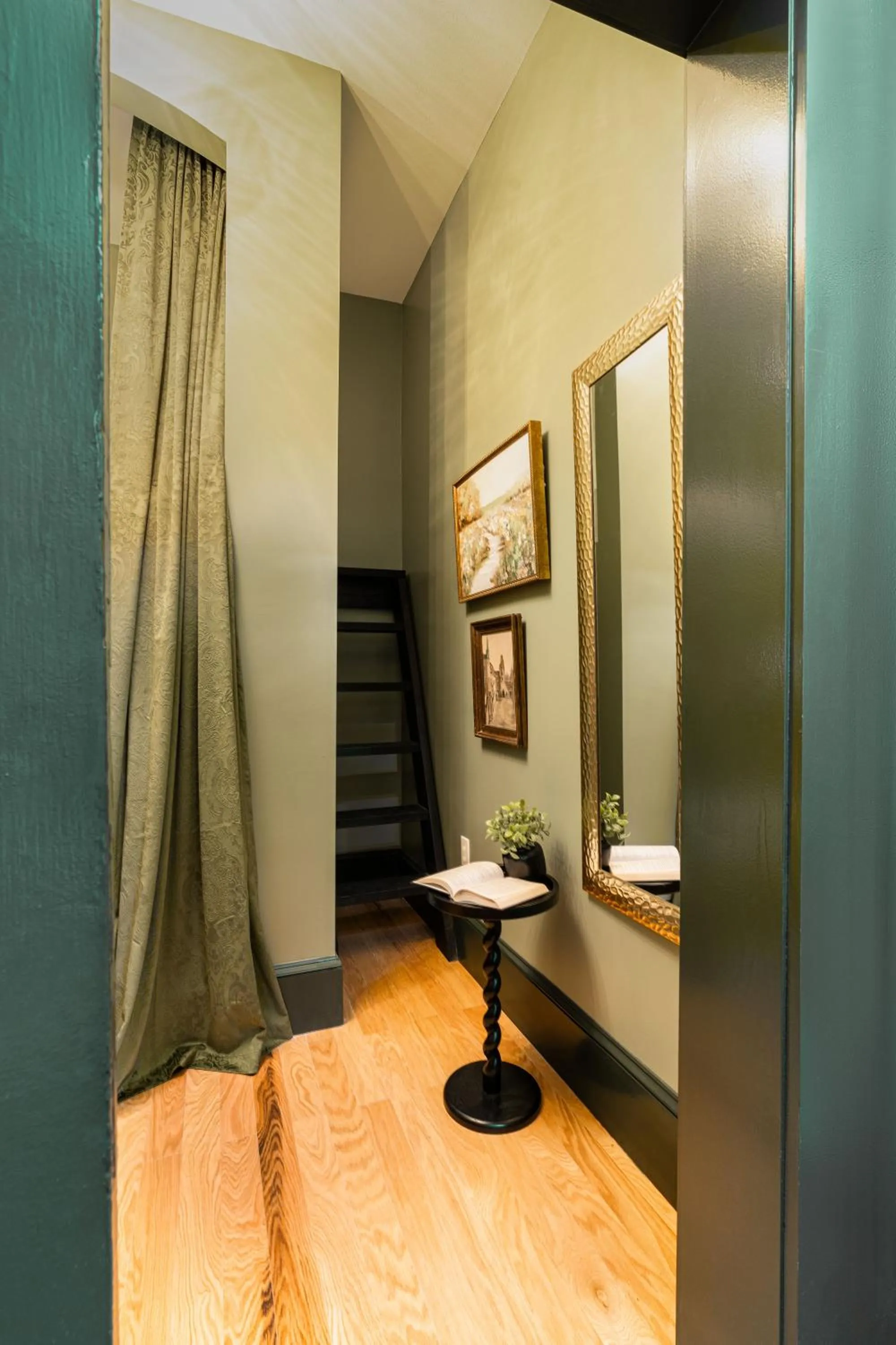 The Mansion on Royal