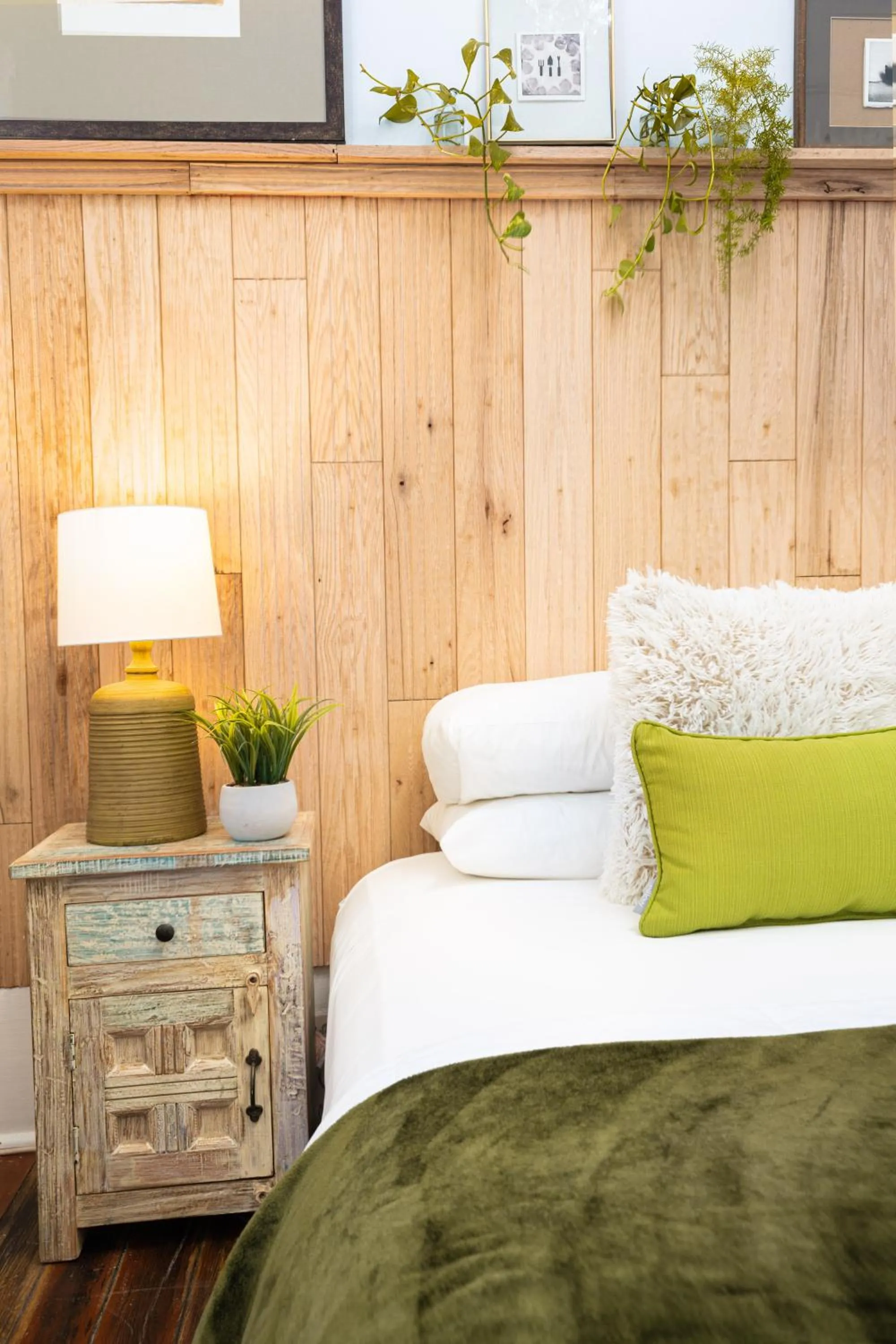 Bed in The Mansion on Royal