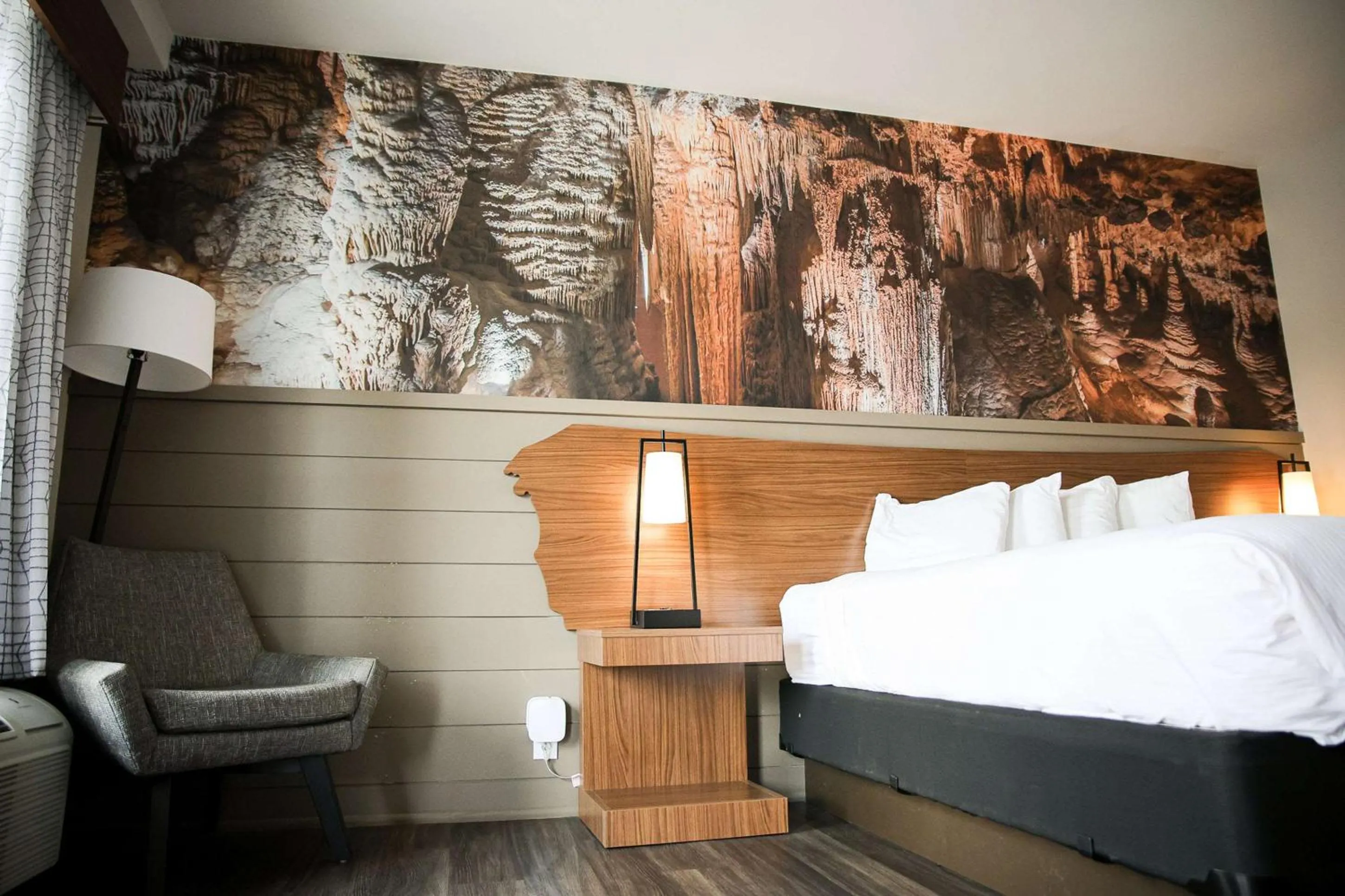 Bedroom, Bed in The Inn At Tree City, BW Signature Collection