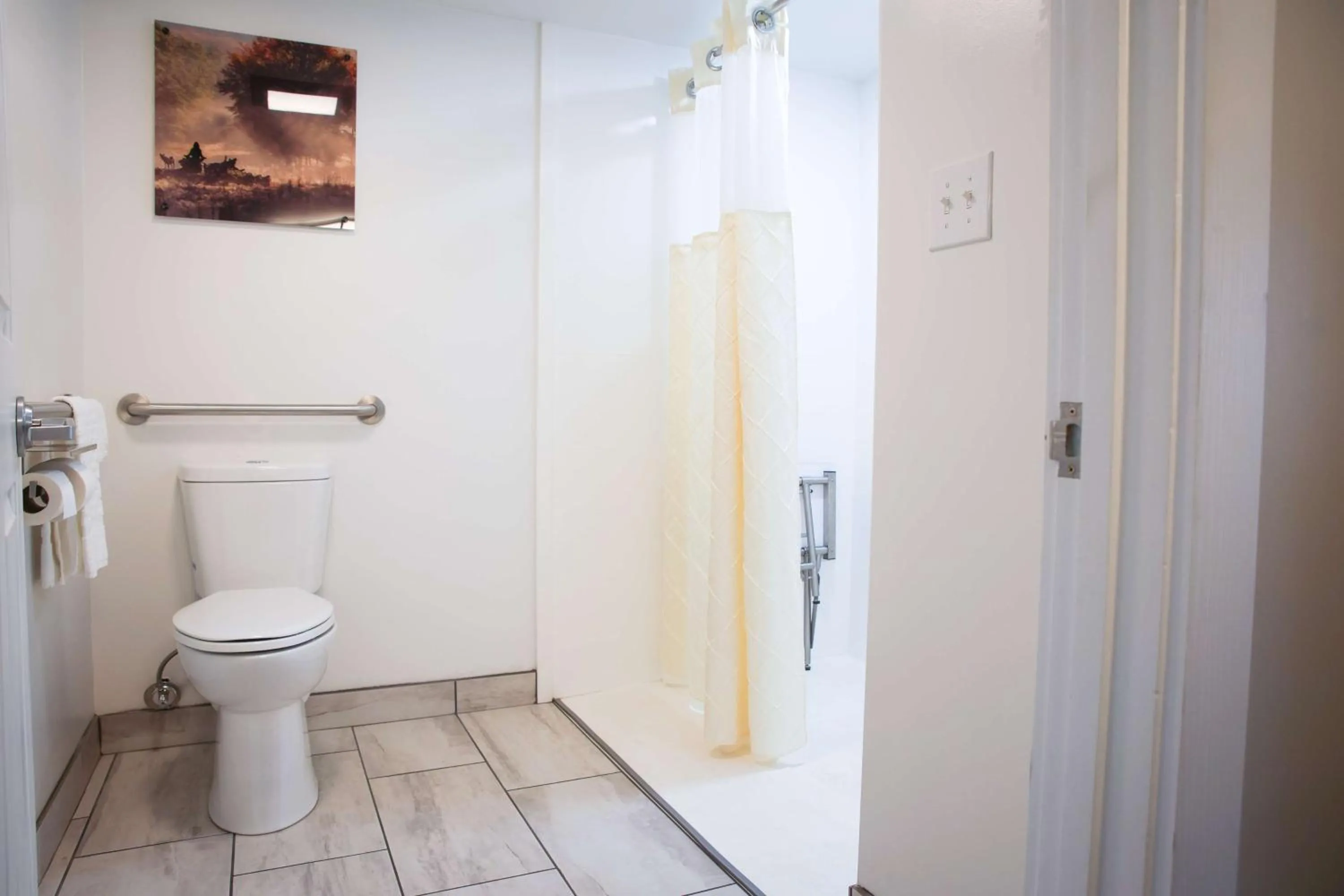 Bathroom in The Inn At Tree City, BW Signature Collection