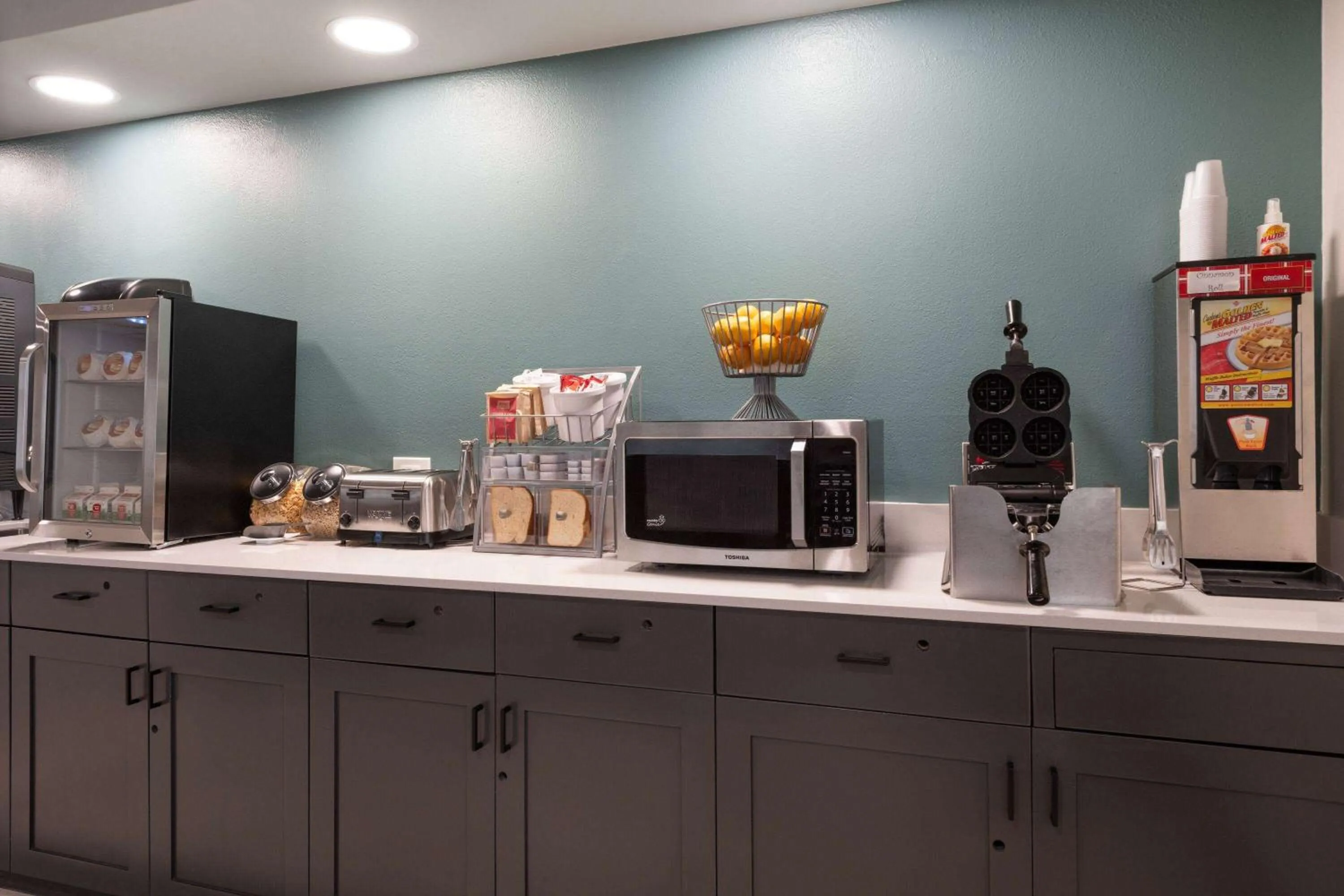 Breakfast in Super 8 by Wyndham Big Timber