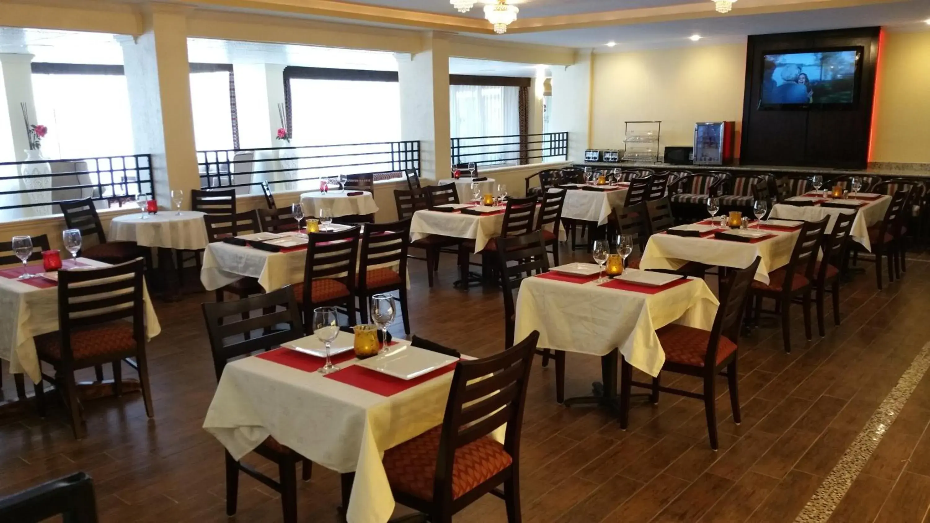 Restaurant/places to eat in Ramada by Wyndham Houston Intercontinental Airport East Restaurant/places to eat in Ramada by Wyndham Houston Intercontinental Airport East