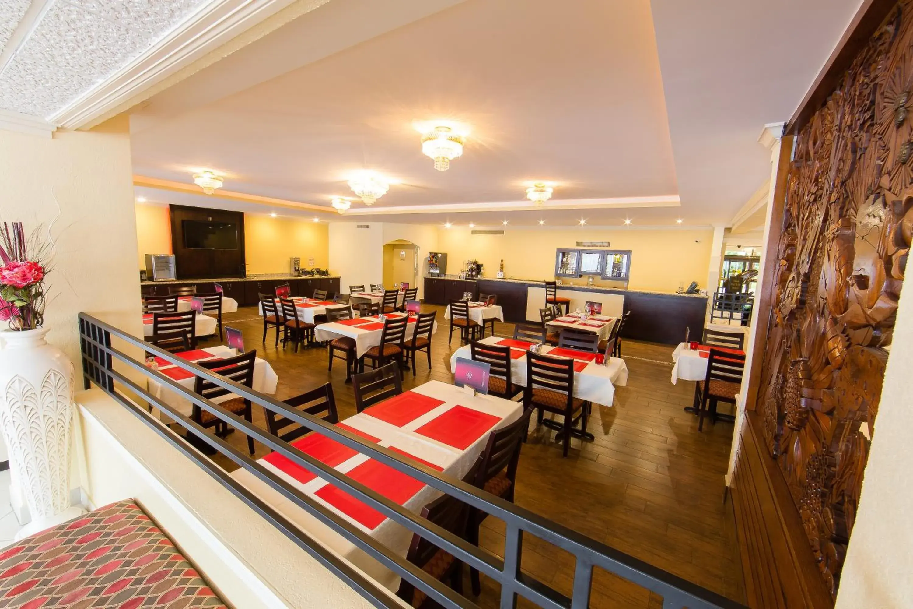 Restaurant/places to eat in Ramada by Wyndham Houston Intercontinental Airport East Restaurant/places to eat in Ramada by Wyndham Houston Intercontinental Airport East