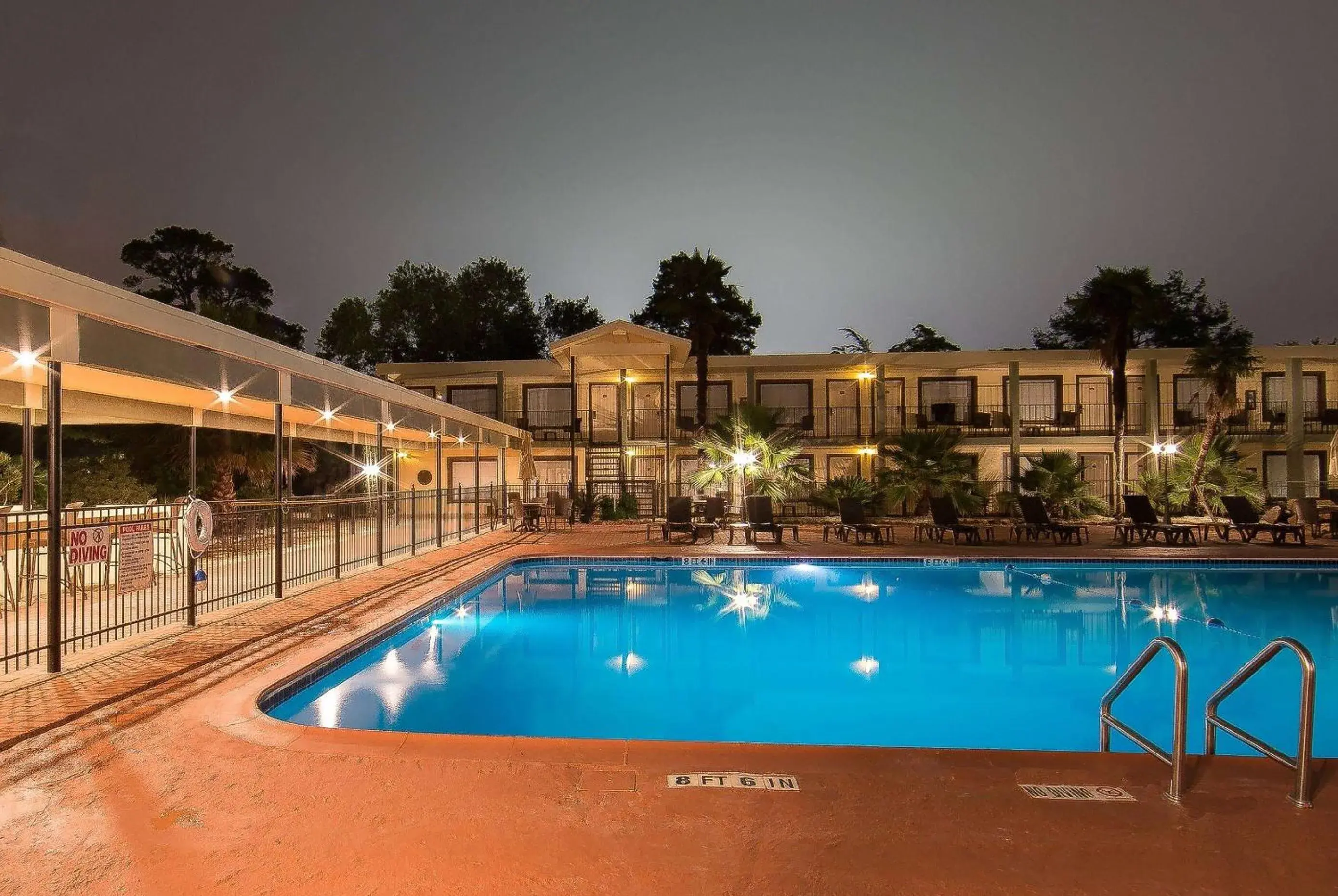 Pool view in Ramada by Wyndham Houston Intercontinental Airport East Pool view in Ramada by Wyndham Houston Intercontinental Airport East