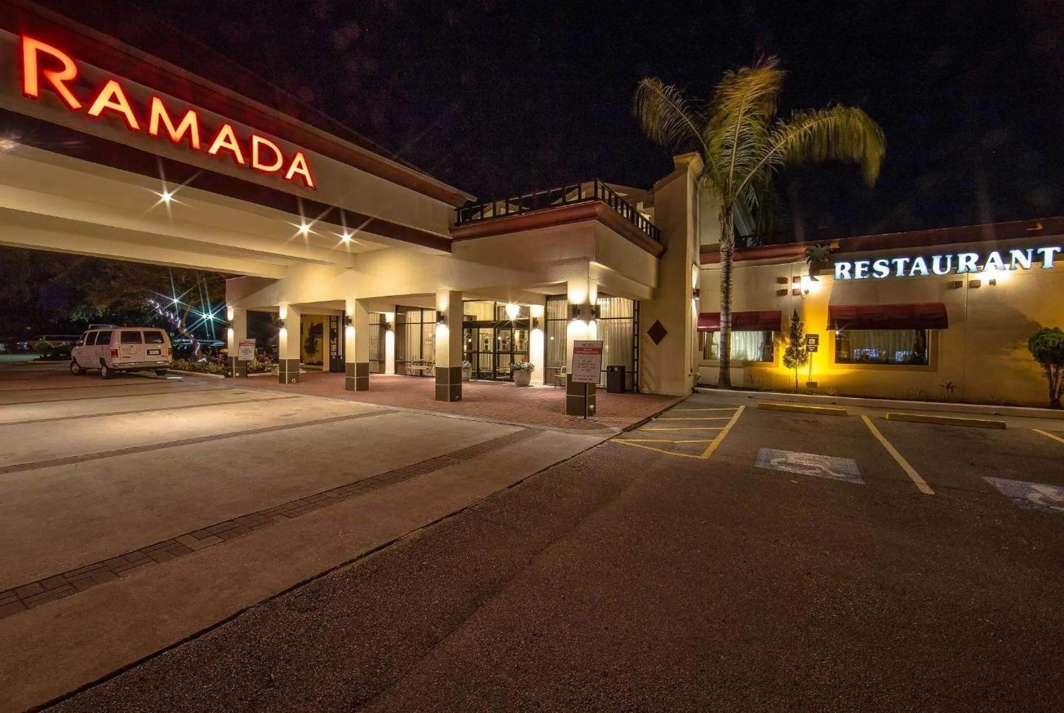 Property building in Ramada by Wyndham Houston Intercontinental Airport East