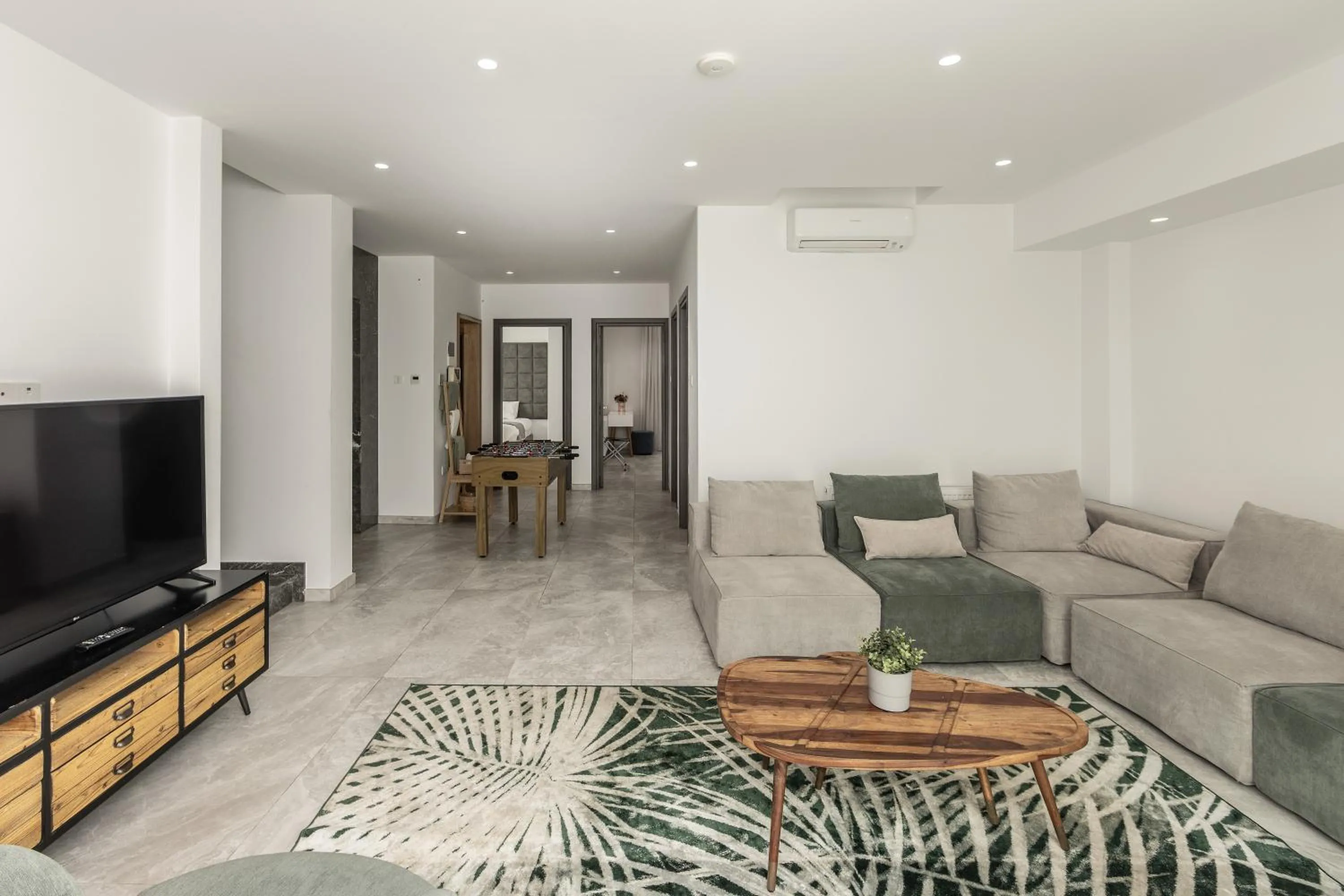 Communal lounge/ TV room in Fig Tree Bay Residences 7