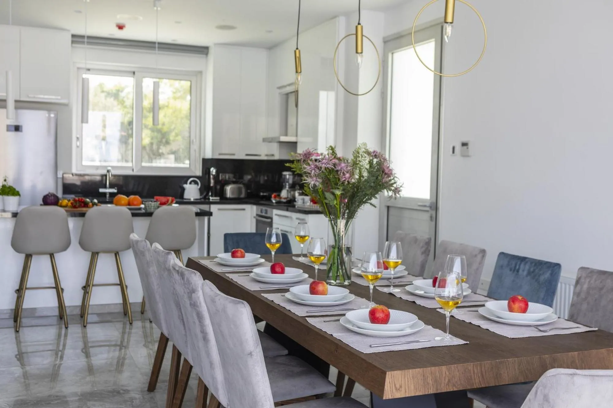 Kitchen or kitchenette in Fig Tree Bay Residences 7
