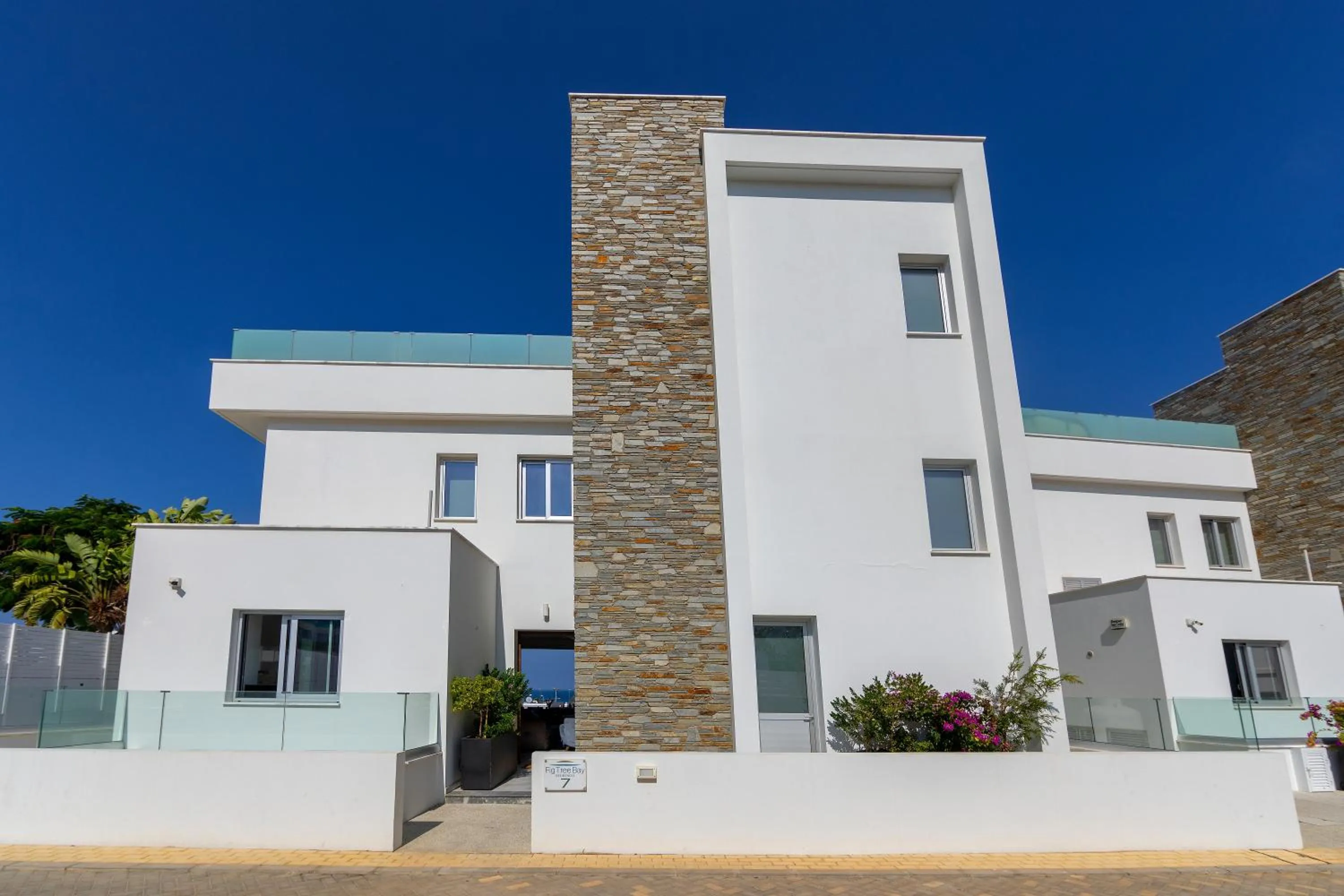 Property building in Fig Tree Bay Residences 7