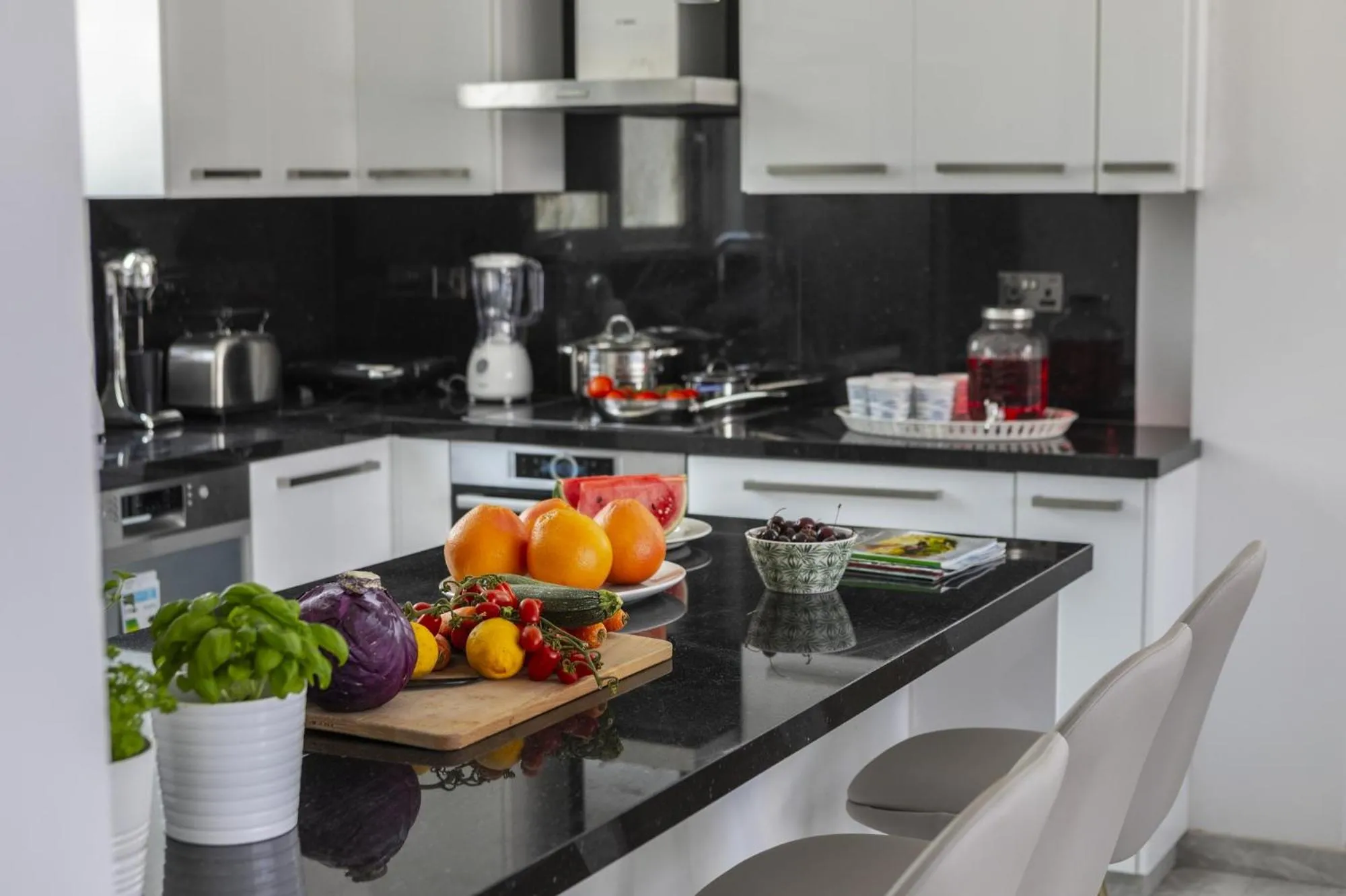 Coffee/tea facilities in Fig Tree Bay Residences 7