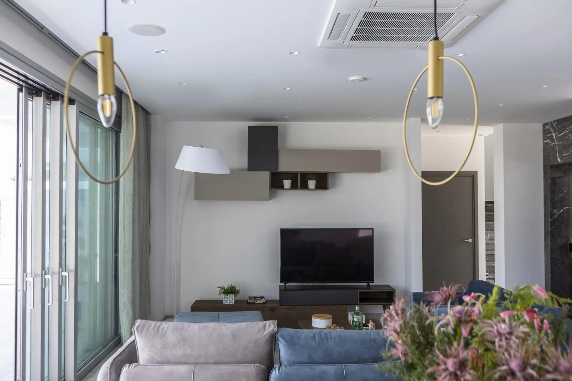 Communal lounge/ TV room in Fig Tree Bay Residences 7