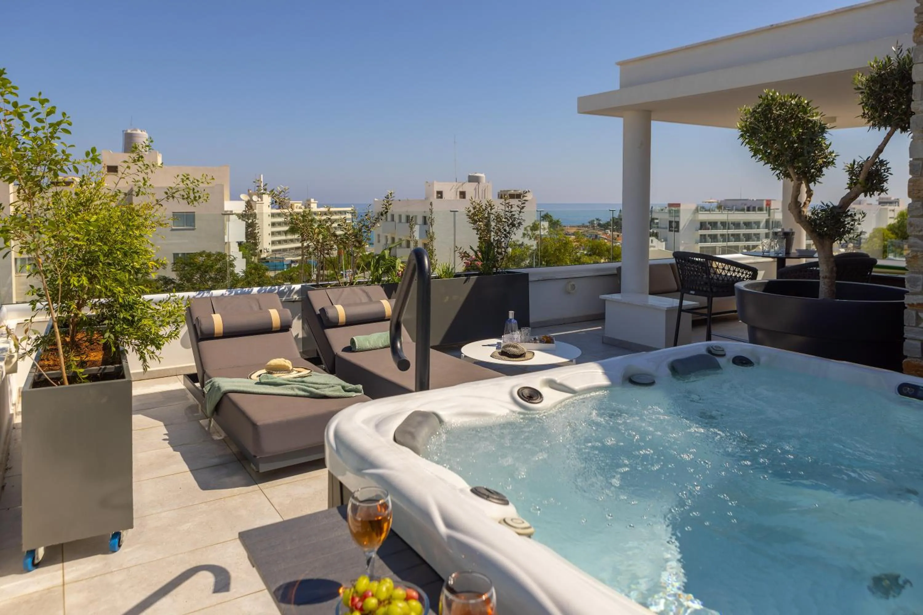 Property building in Fig Tree Bay Residences 7