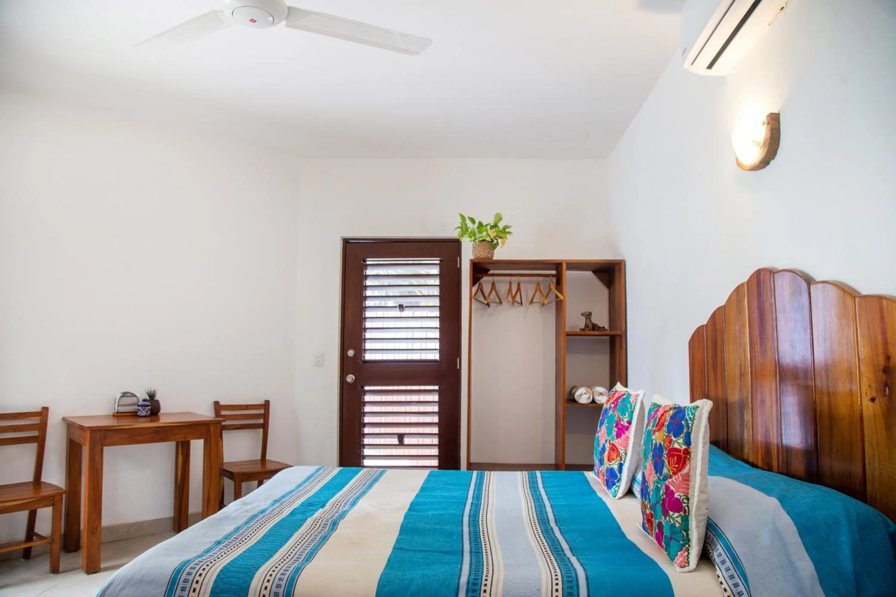 Bed in Casa Colibrí Tankah