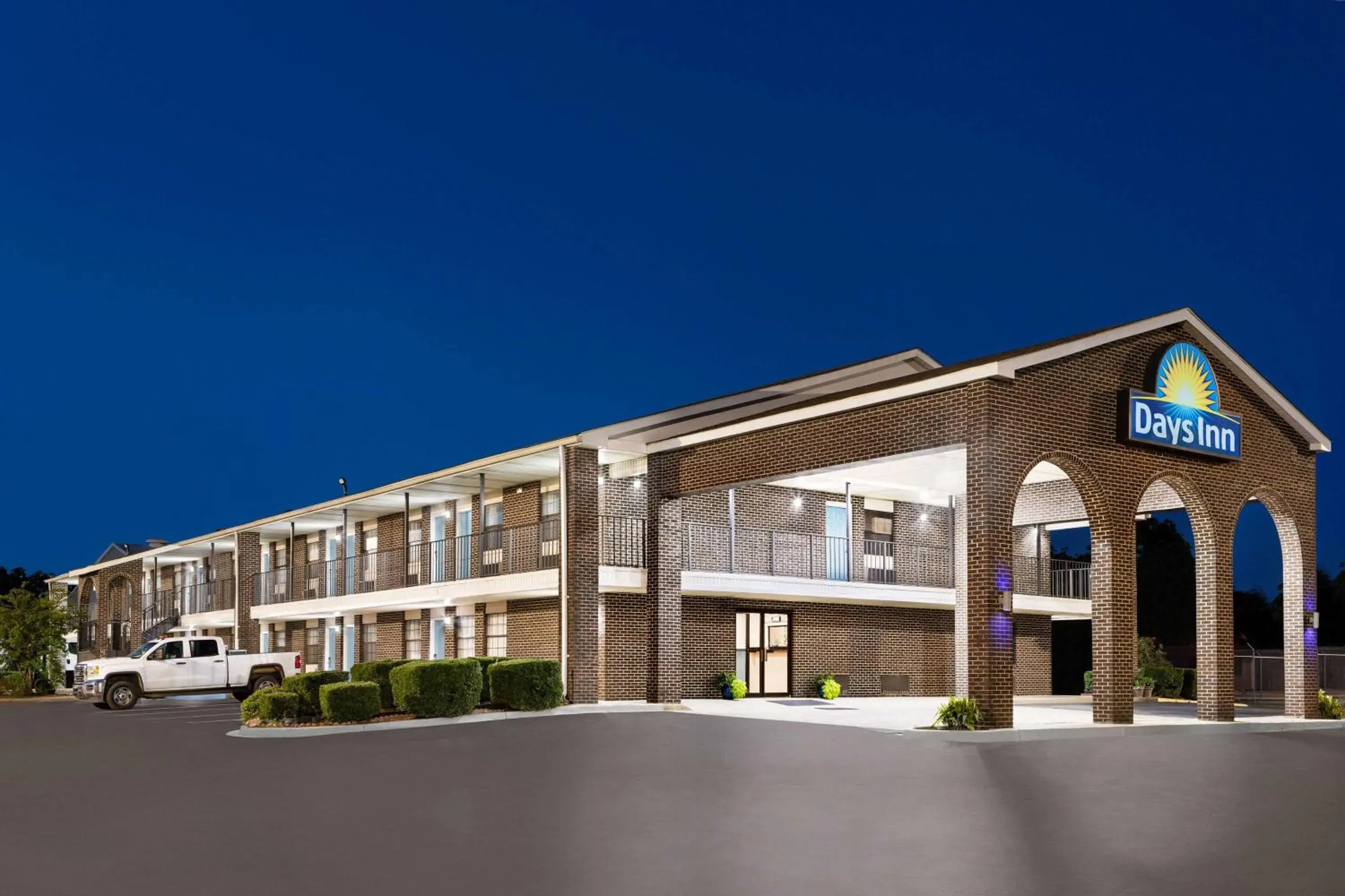 Property building in Days Inn by Wyndham Demopolis Property building in Days Inn by Wyndham Demopolis