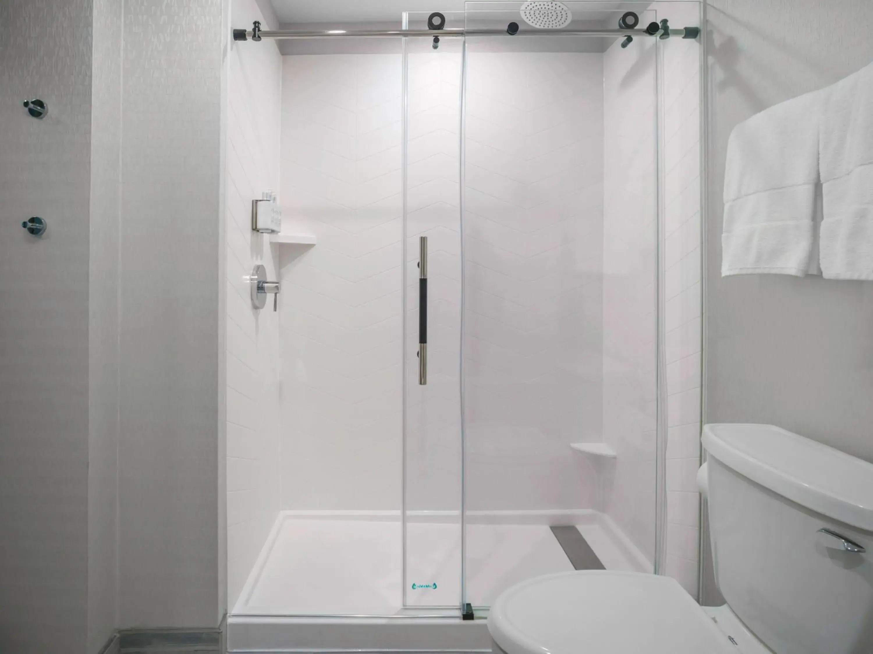 Bathroom in voco Niagara Falls - The Cadence by IHG Bathroom in voco Niagara Falls - The Cadence by IHG