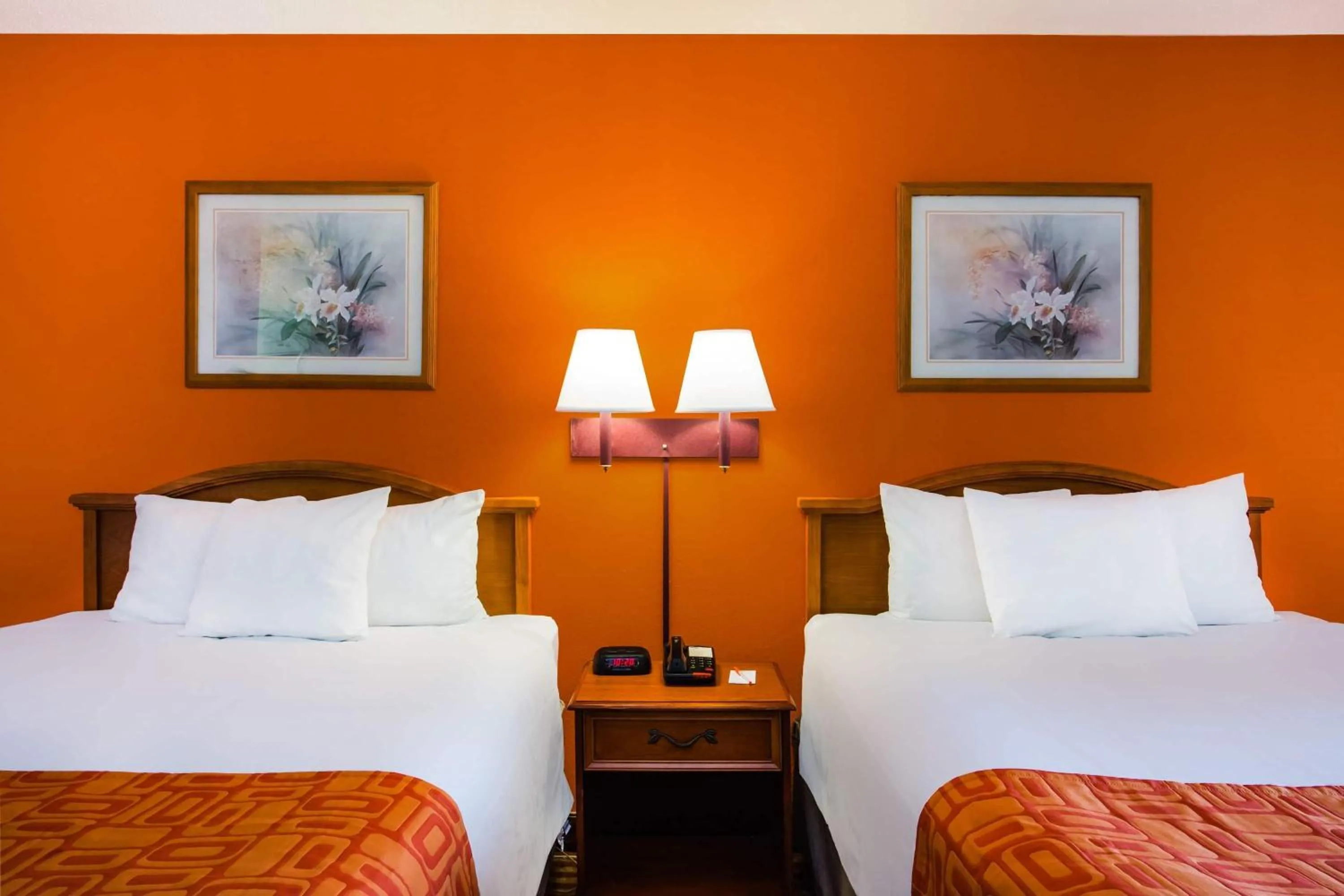 Photo of the whole room in Howard Johnson by Wyndham Panama City