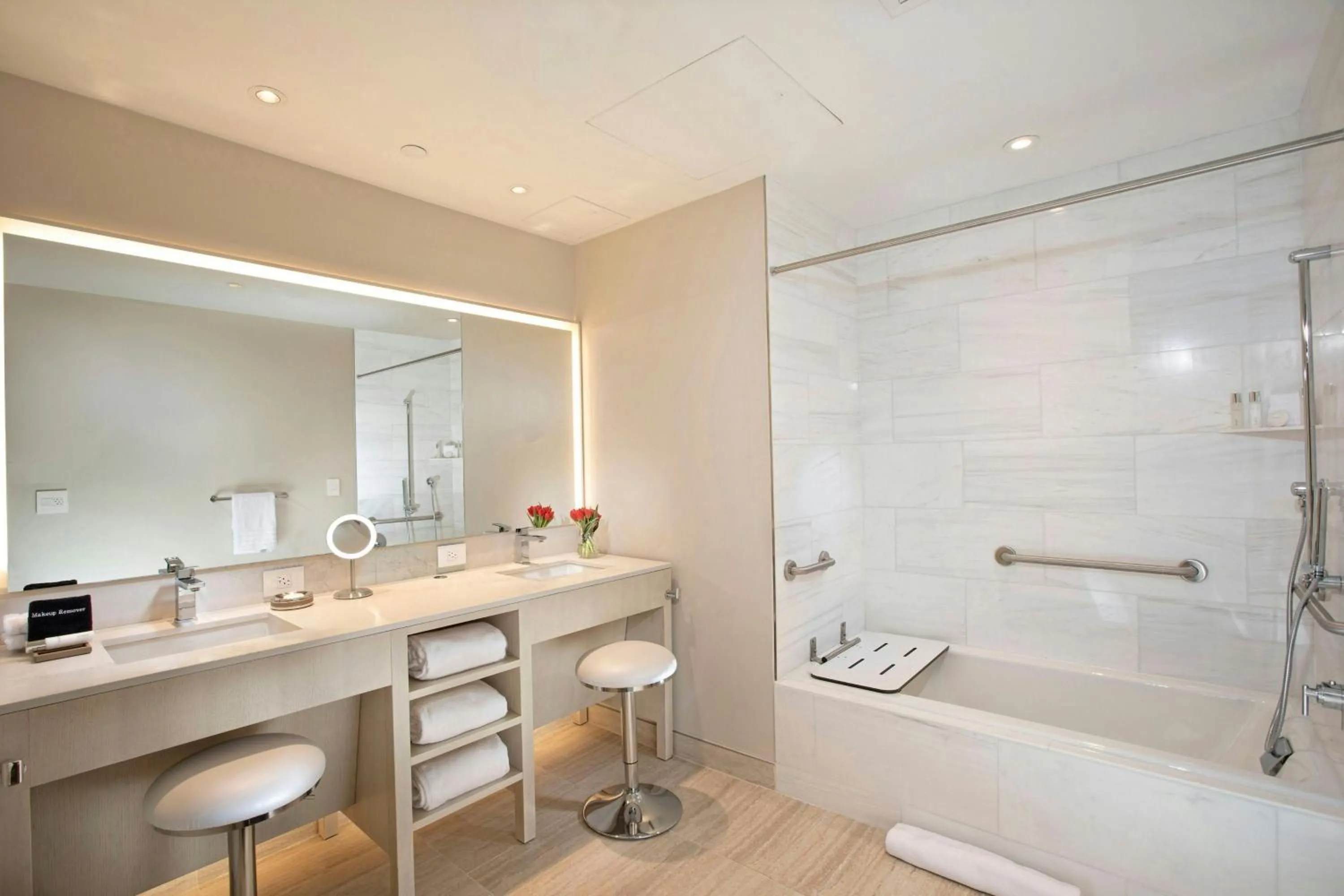 Bathroom in HALL Arts Hotel, Dallas, Autograph Collection