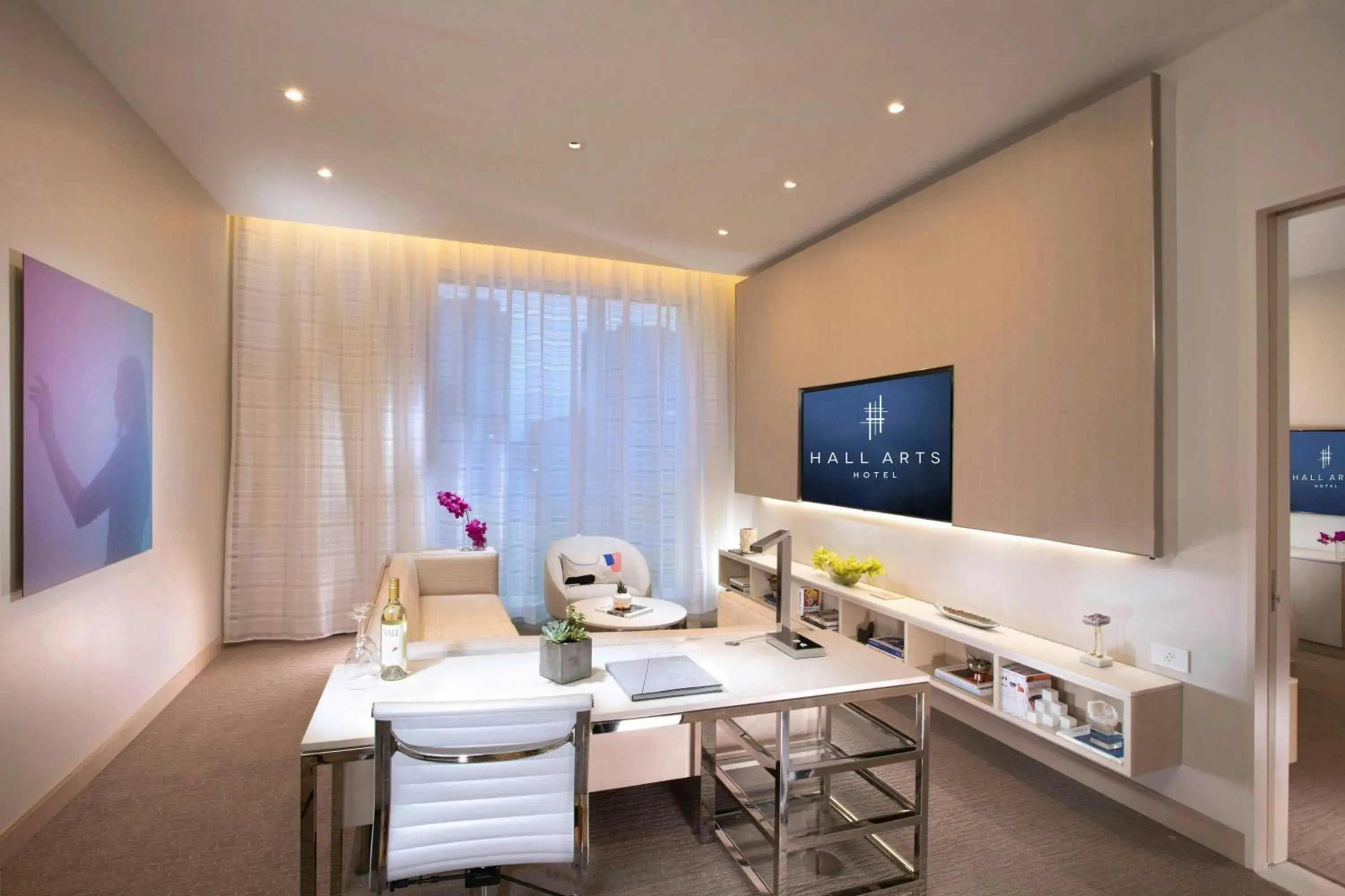 One-Bedroom Arts Suite with King Bed and City View in HALL Arts Hotel, Dallas, Autograph Collection One-Bedroom Arts Suite with King Bed and City View in HALL Arts Hotel, Dallas, Autograph Collection