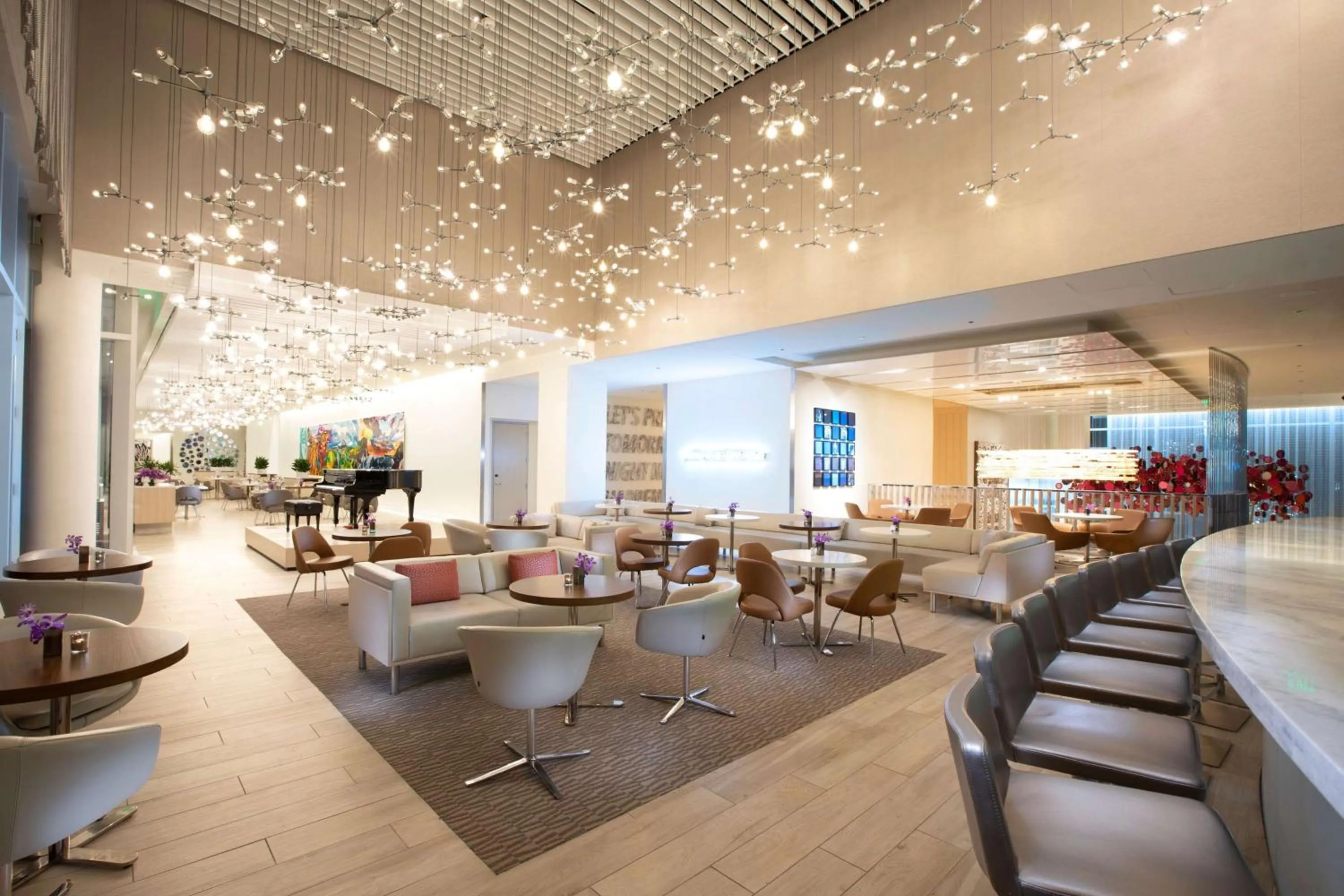 Restaurant/places to eat in HALL Arts Hotel Dallas, Curio Collection by Hilton