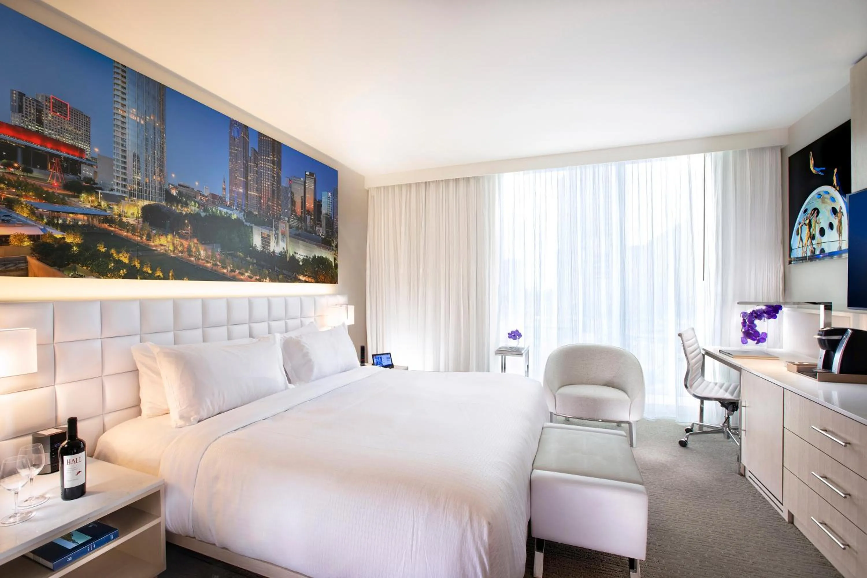 Bedroom, Bed in HALL Arts Hotel Dallas, Curio Collection by Hilton