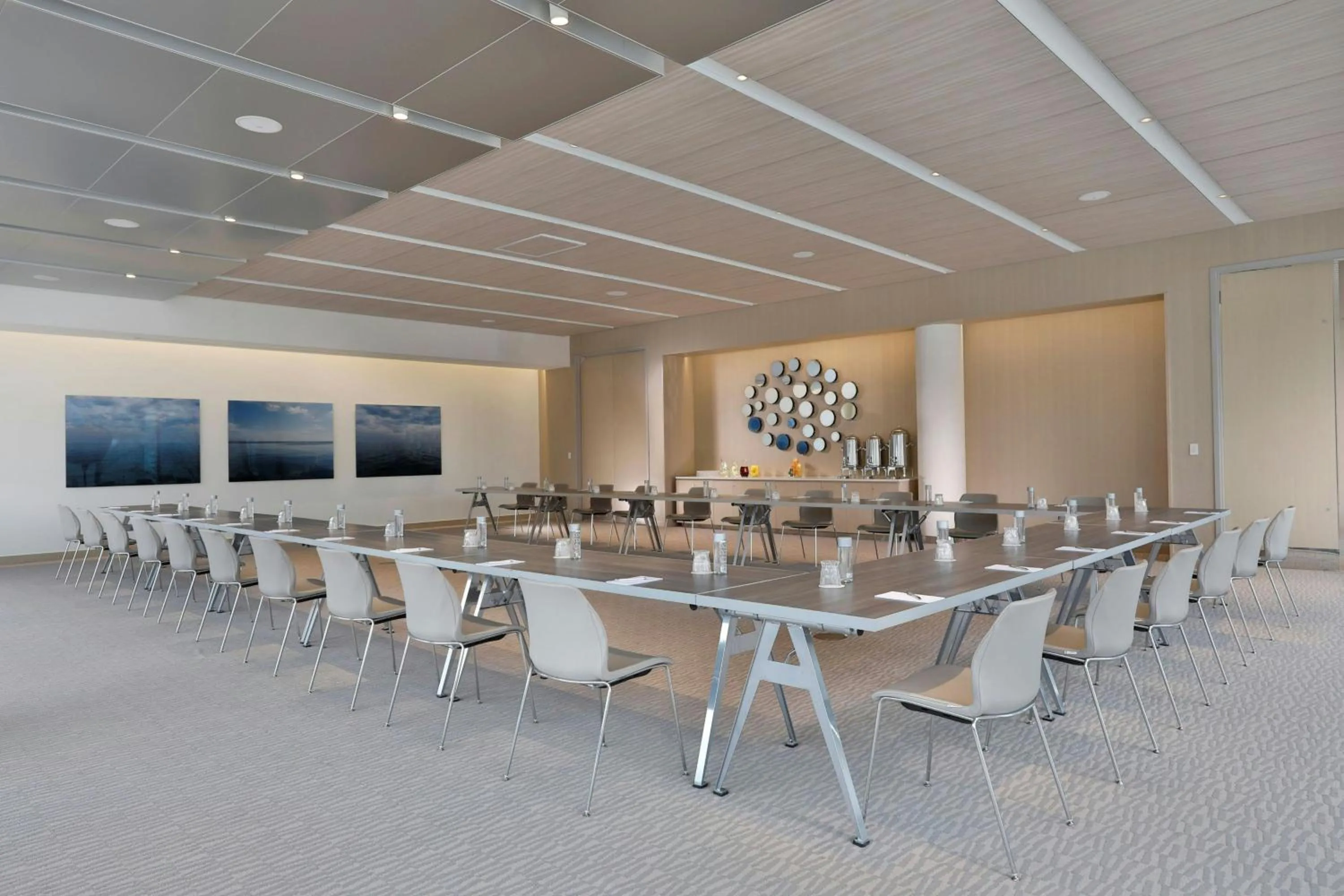 Meeting/conference room in HALL Arts Hotel, Dallas, Autograph Collection
