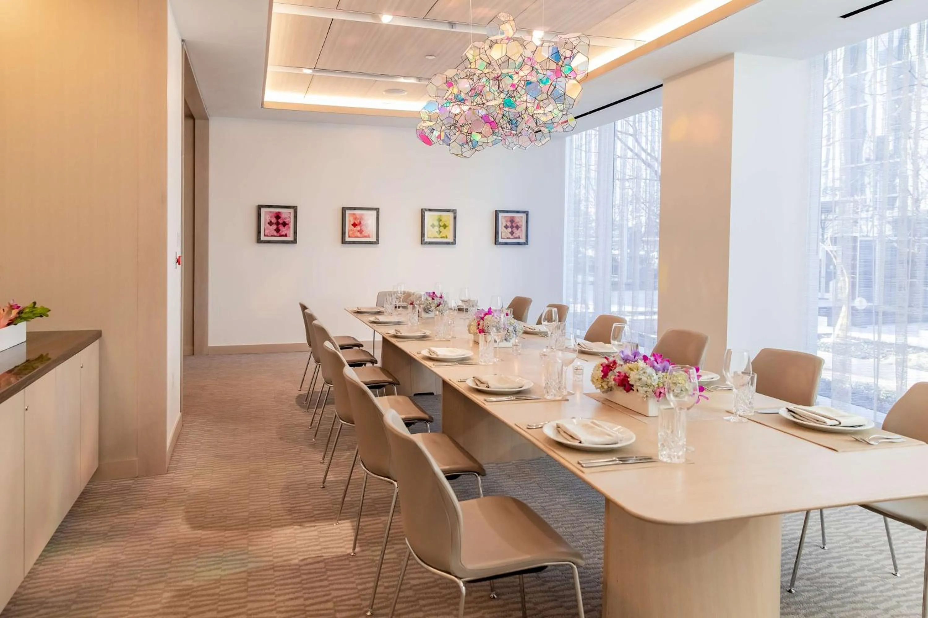Meeting/conference room in HALL Arts Hotel Dallas, Curio Collection by Hilton