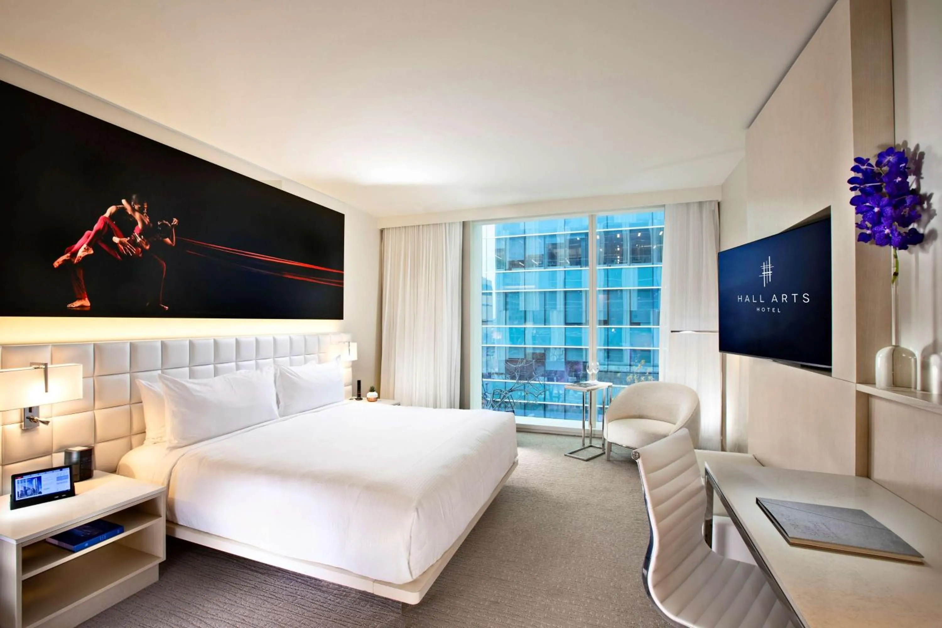 Bed in HALL Arts Hotel Dallas, Curio Collection by Hilton