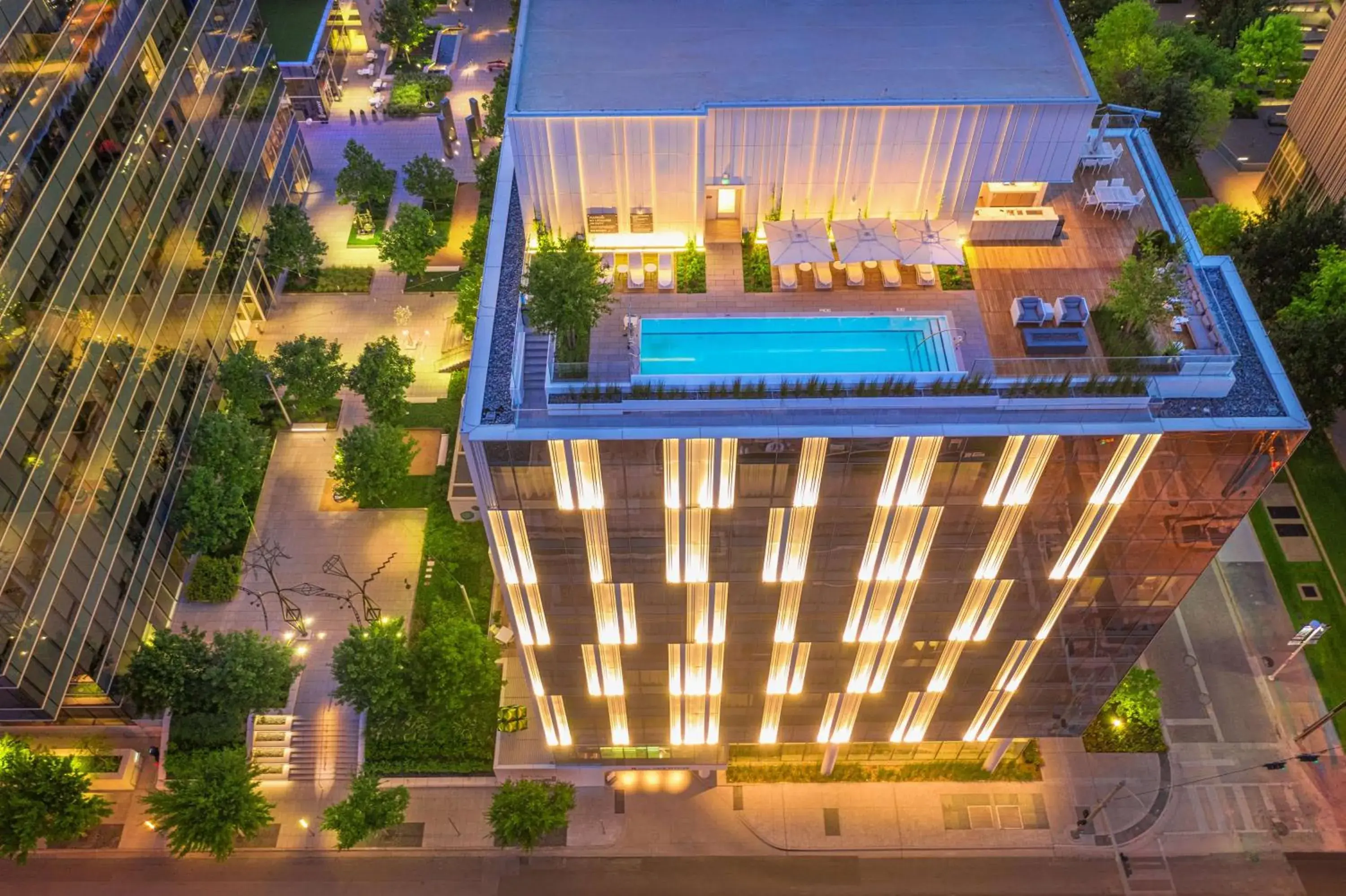 Property building in HALL Arts Hotel Dallas, Curio Collection by Hilton Property building in HALL Arts Hotel Dallas, Curio Collection by Hilton