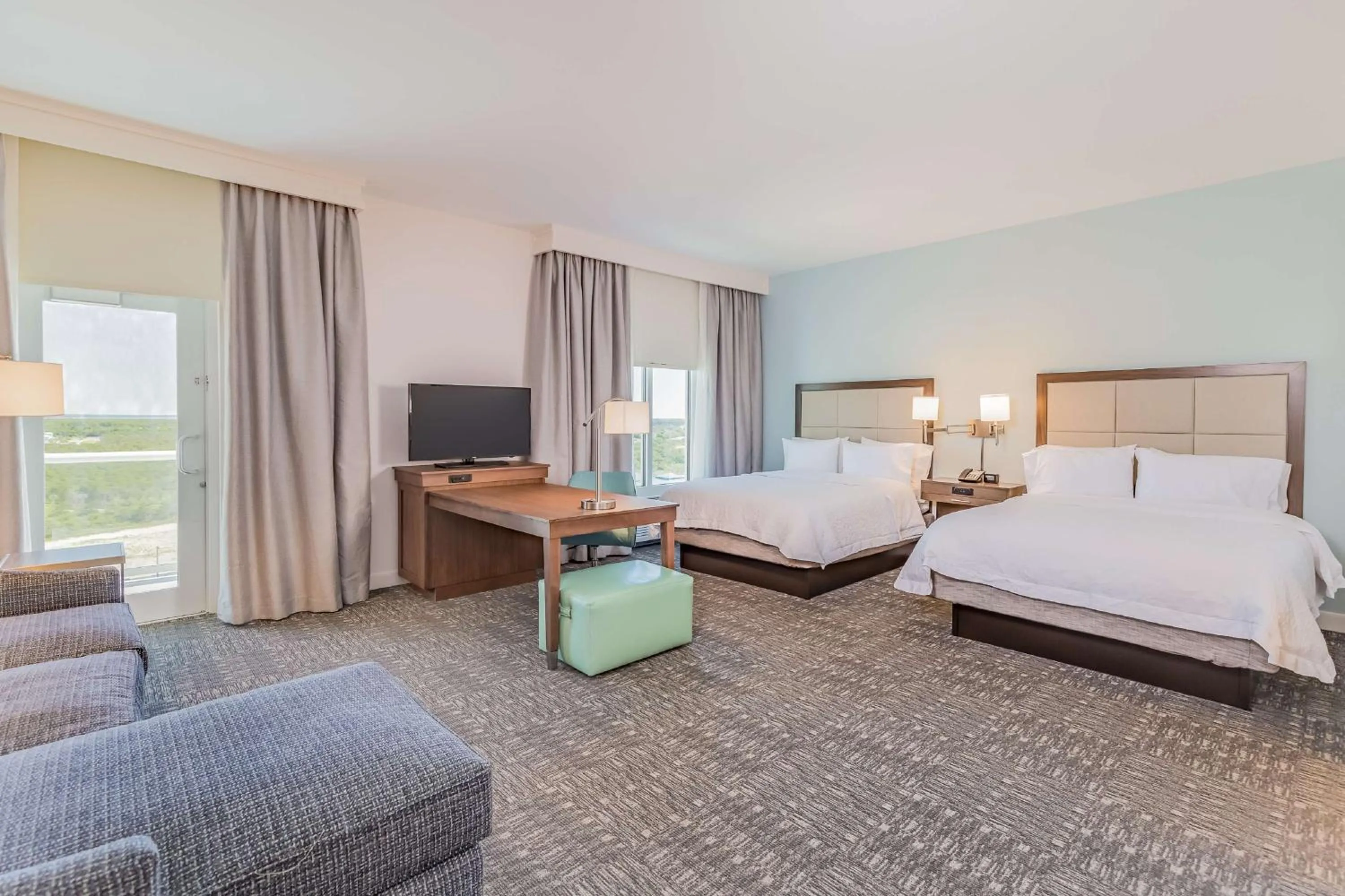 Bedroom, Bed in Hampton Inn & Suites Panama City Beach-Beachfront