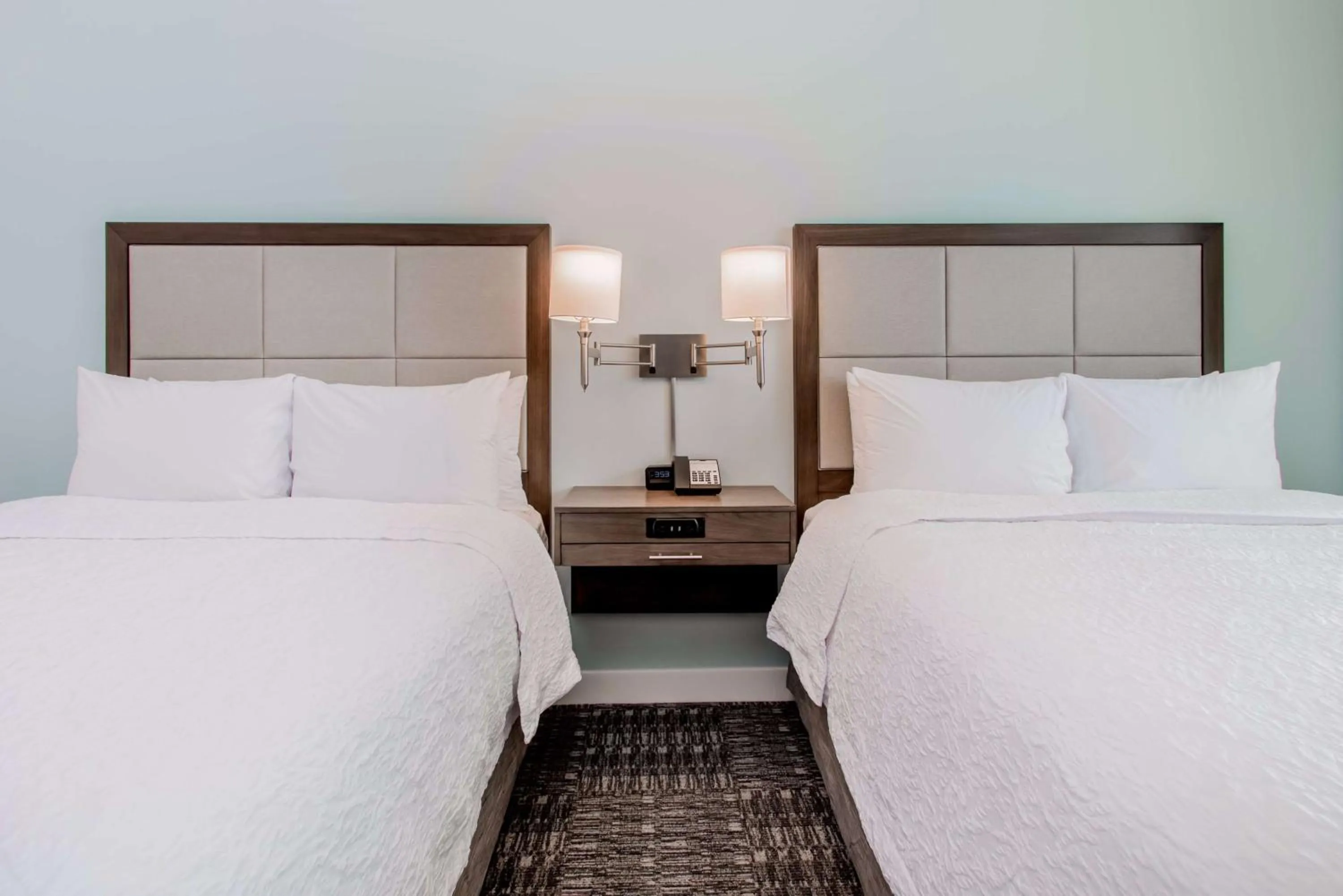 Bed in Hampton Inn & Suites Panama City Beach-Beachfront