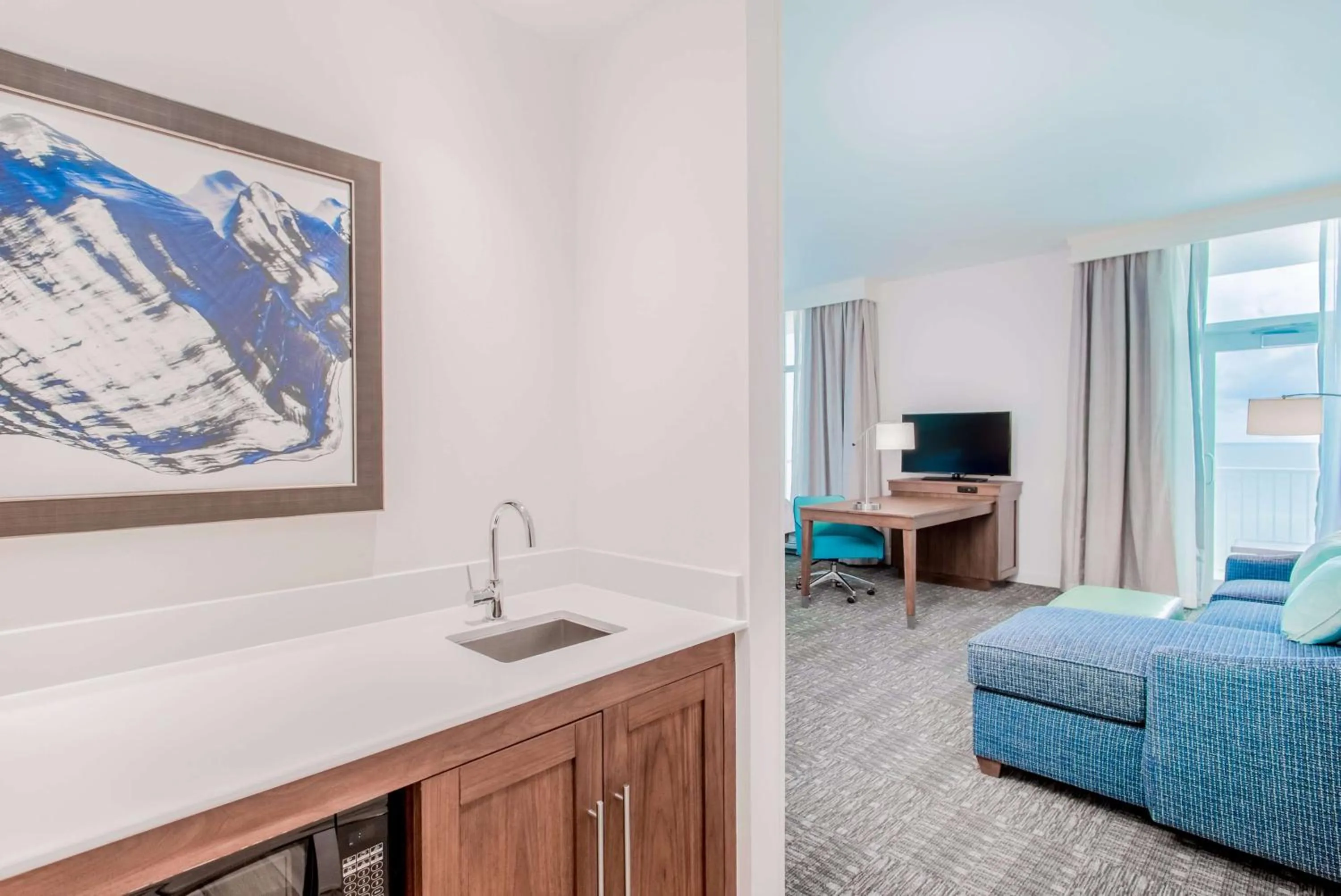 Bedroom in Hampton Inn & Suites Panama City Beach-Beachfront