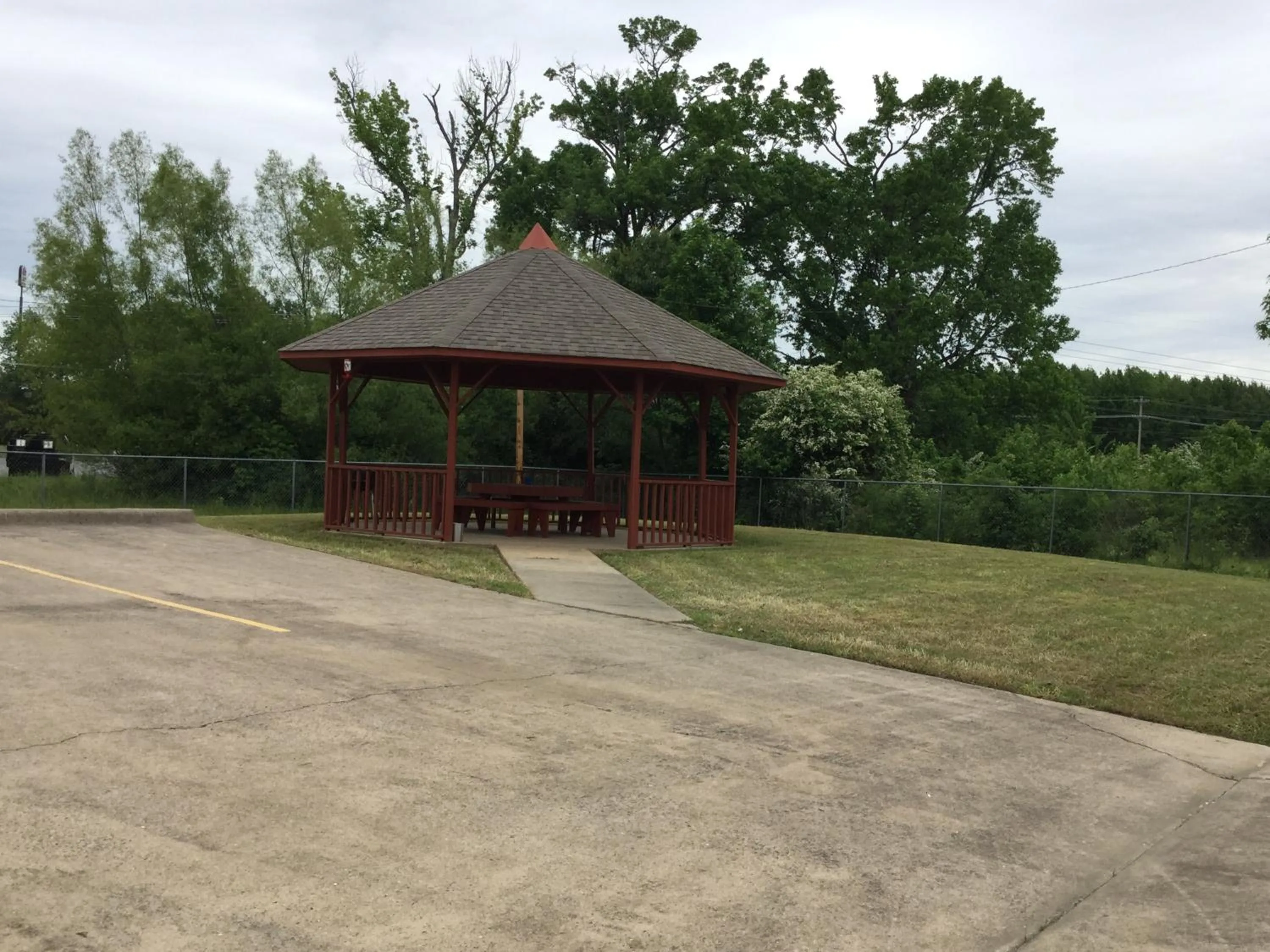 Property building in Americas Best Value Inn Cabot