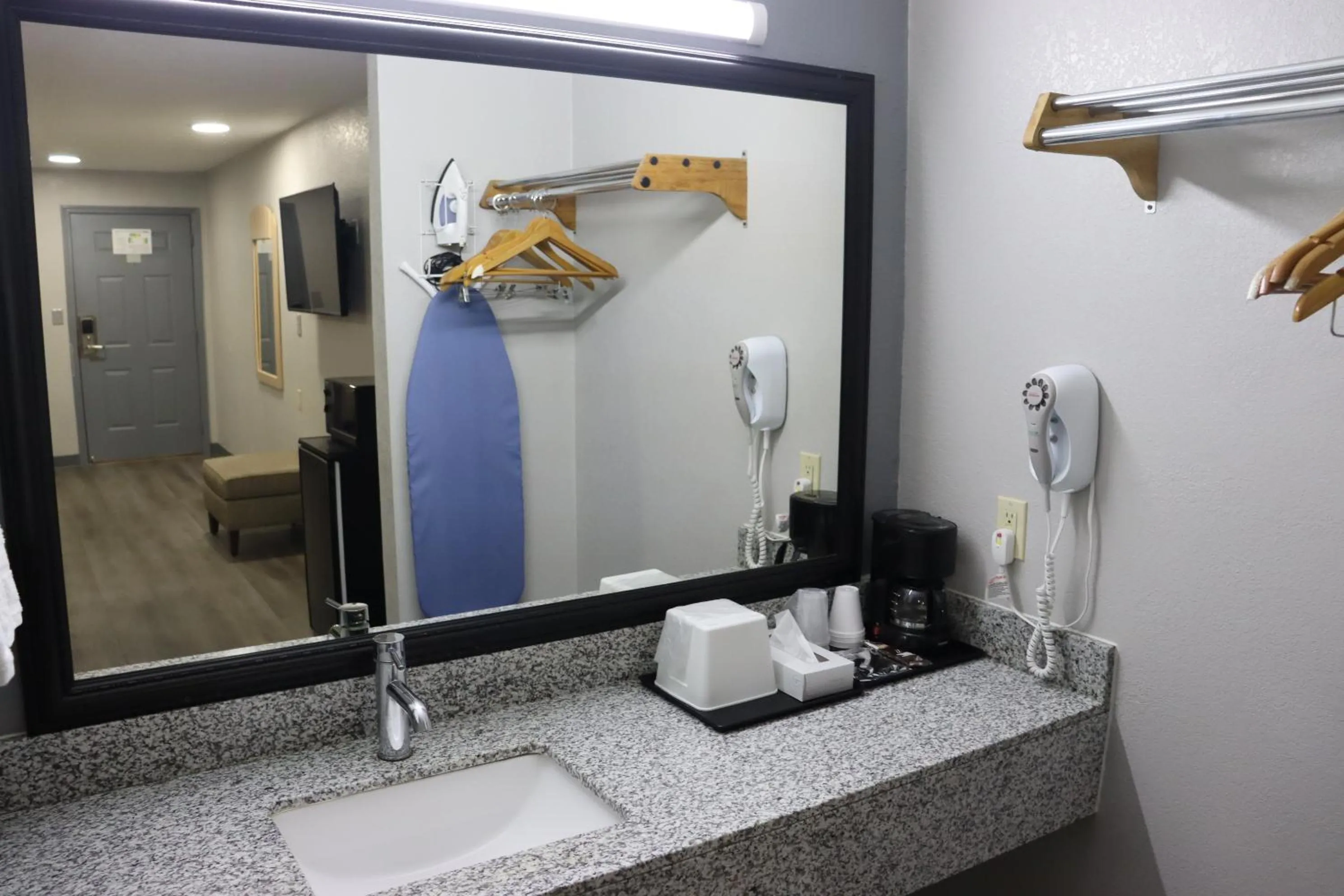 Shower in Americas Best Value Inn Cabot
