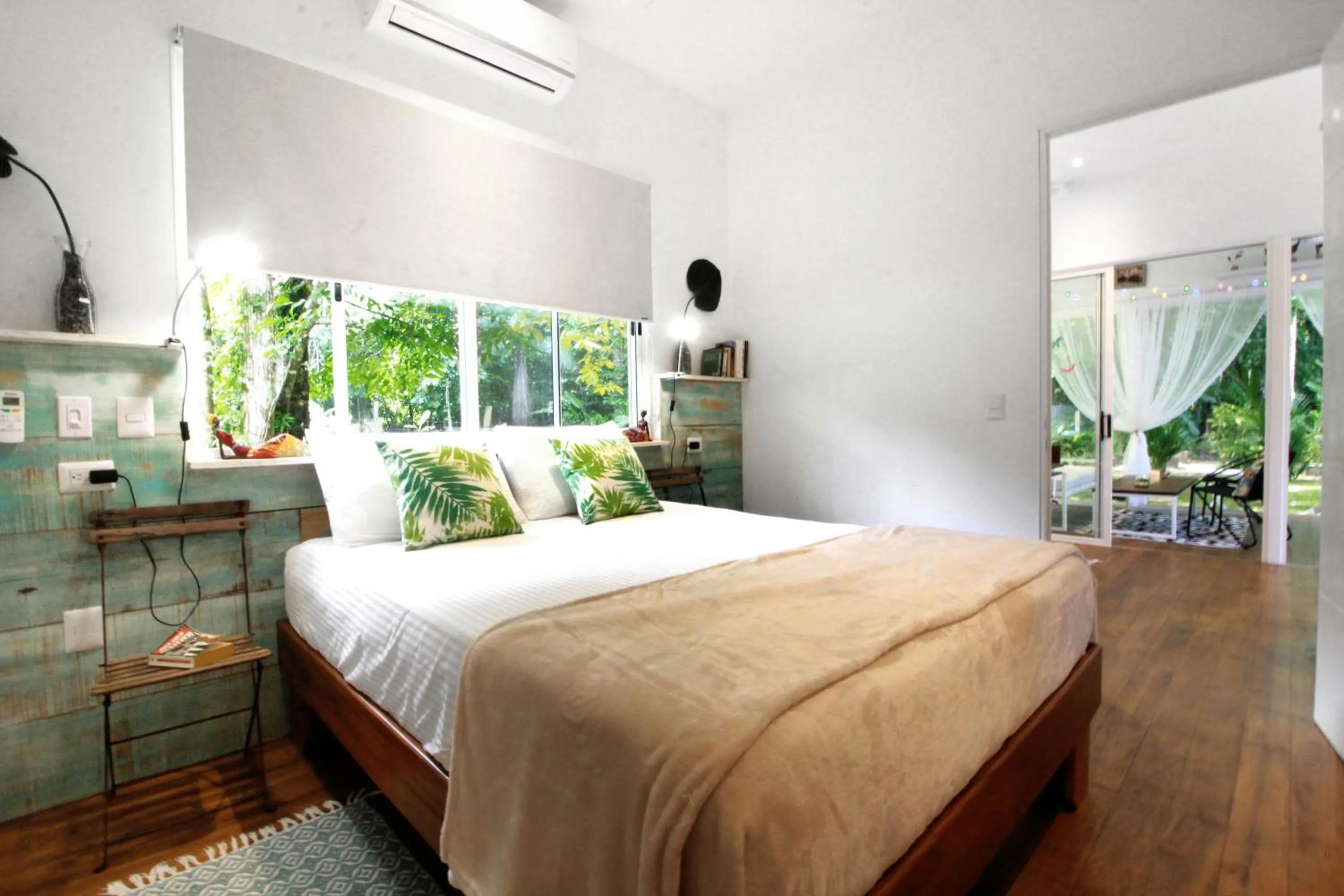 Bed in Ojochal Gardens