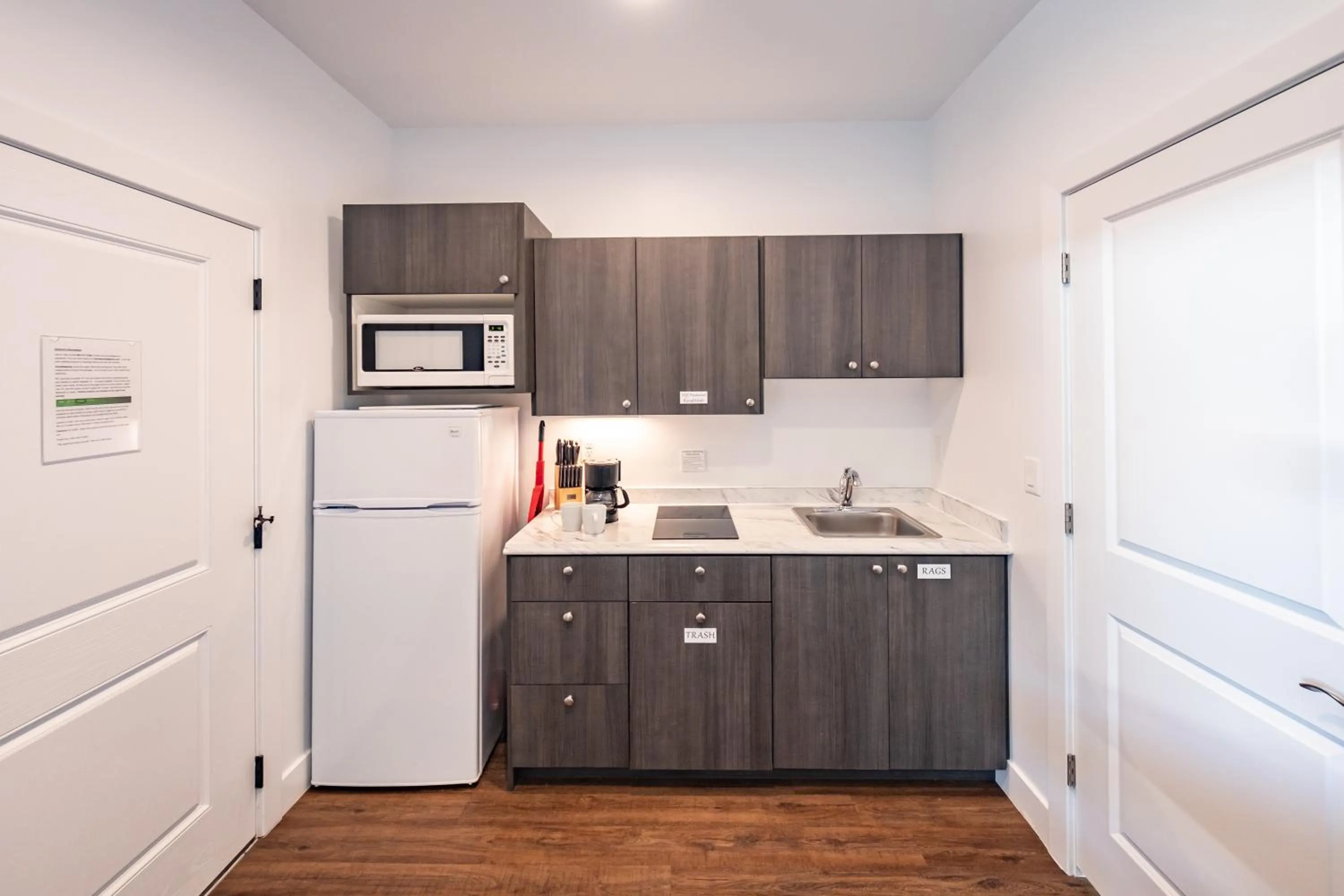 Kitchen or kitchenette in Kanab Suites