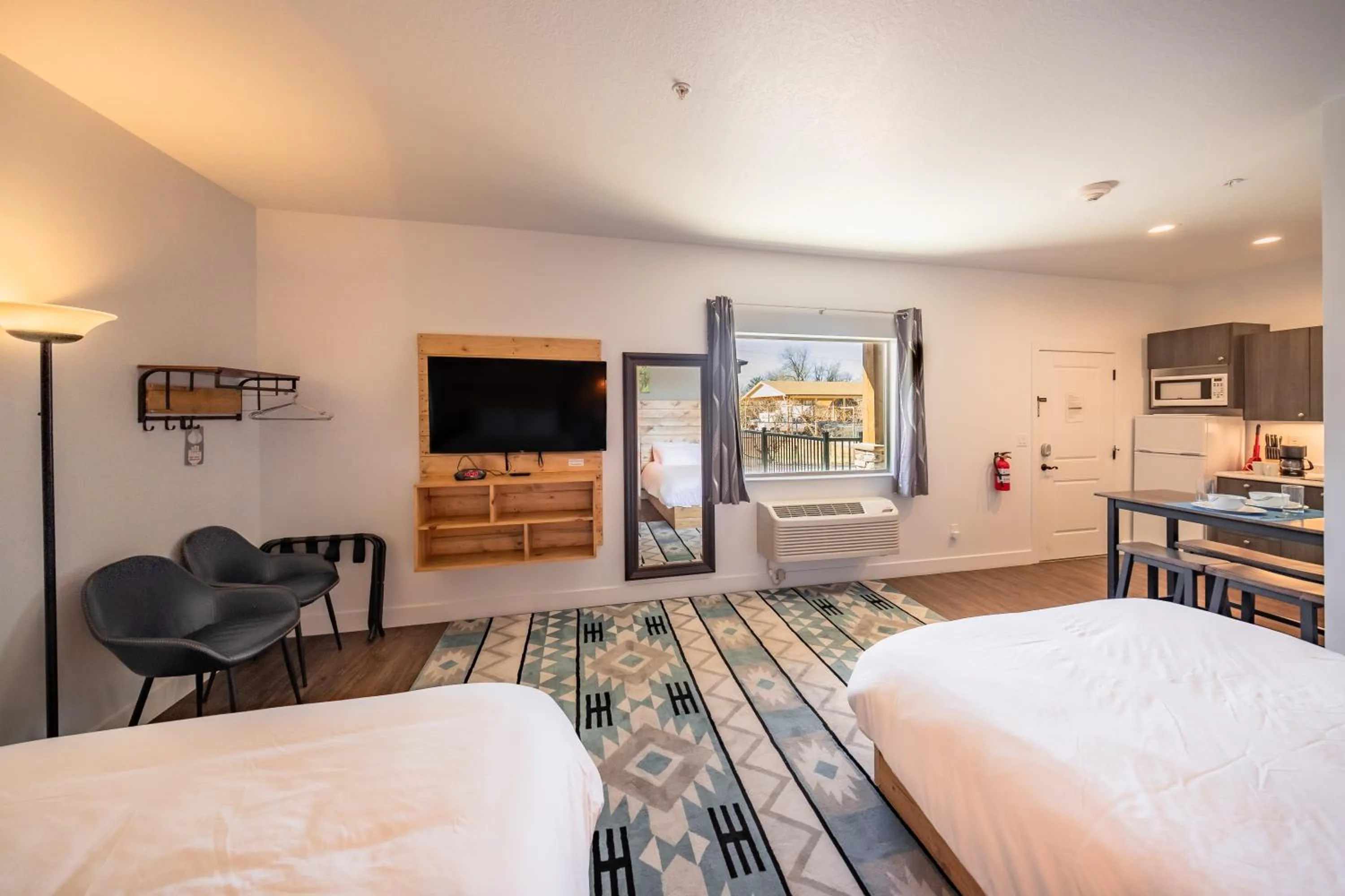 Bedroom, Bed in Kanab Suites