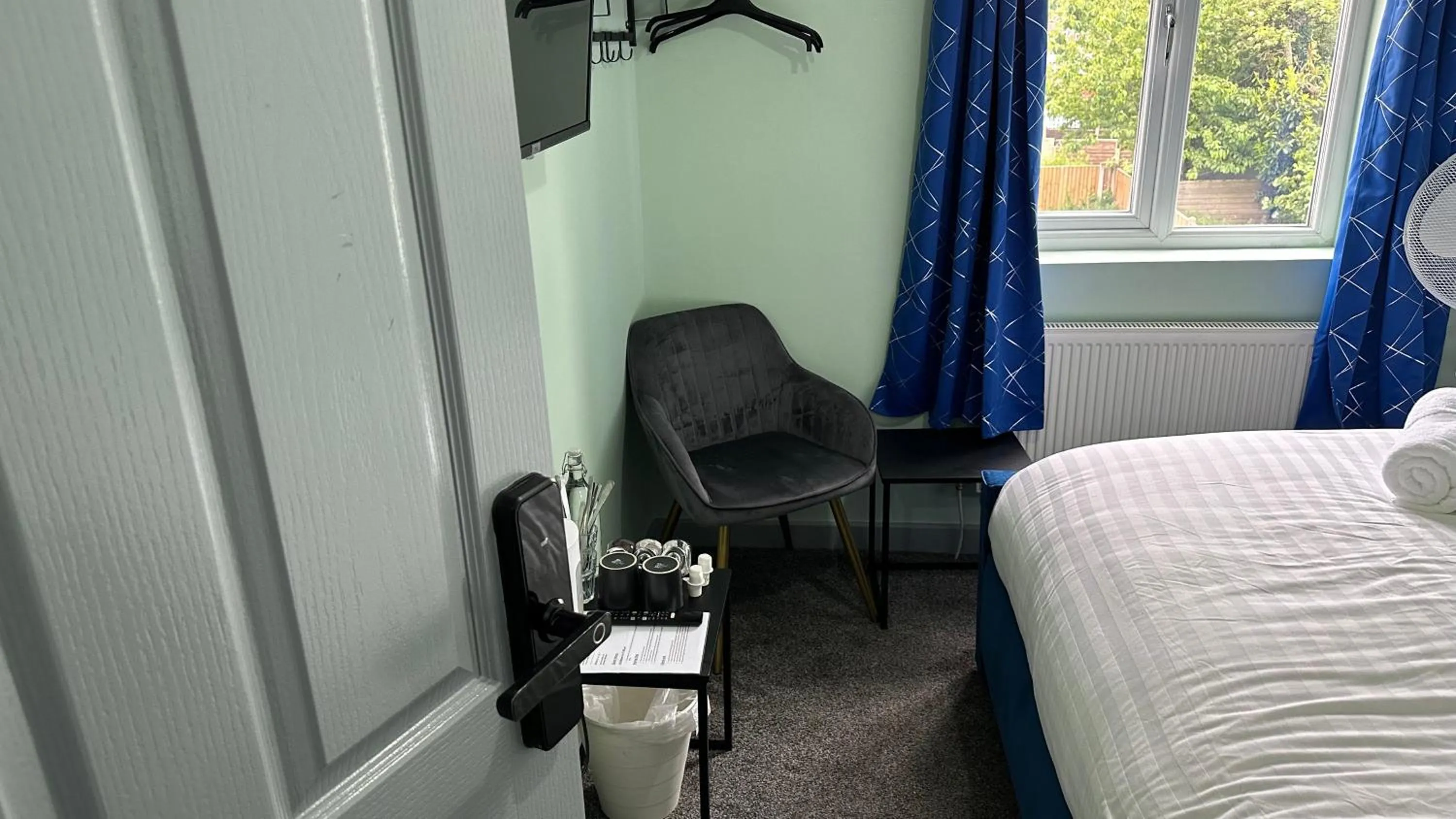 Bed in Homestay in Walsall