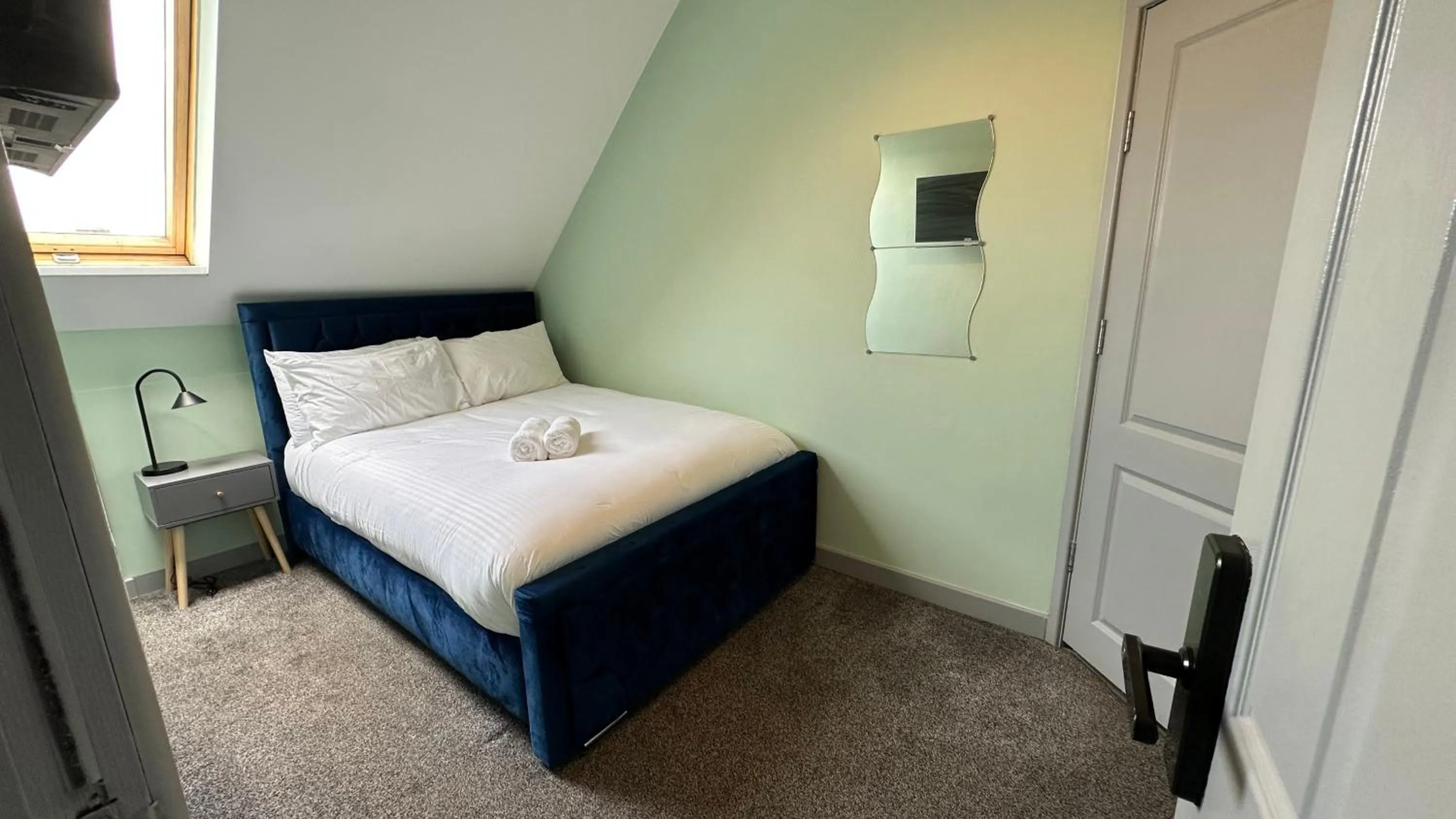 Bed in Homestay in Walsall