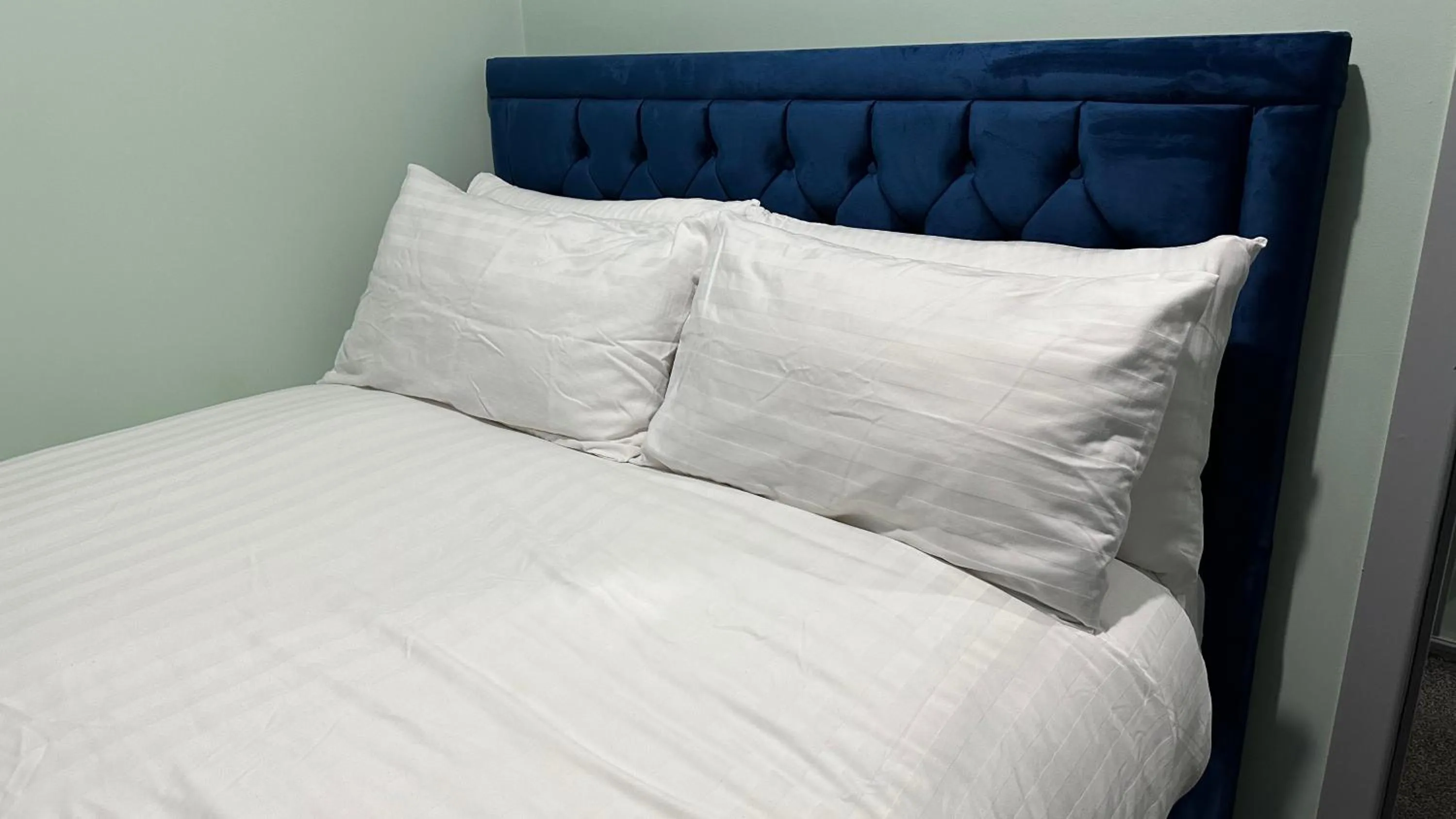 Bed in Homestay in Walsall