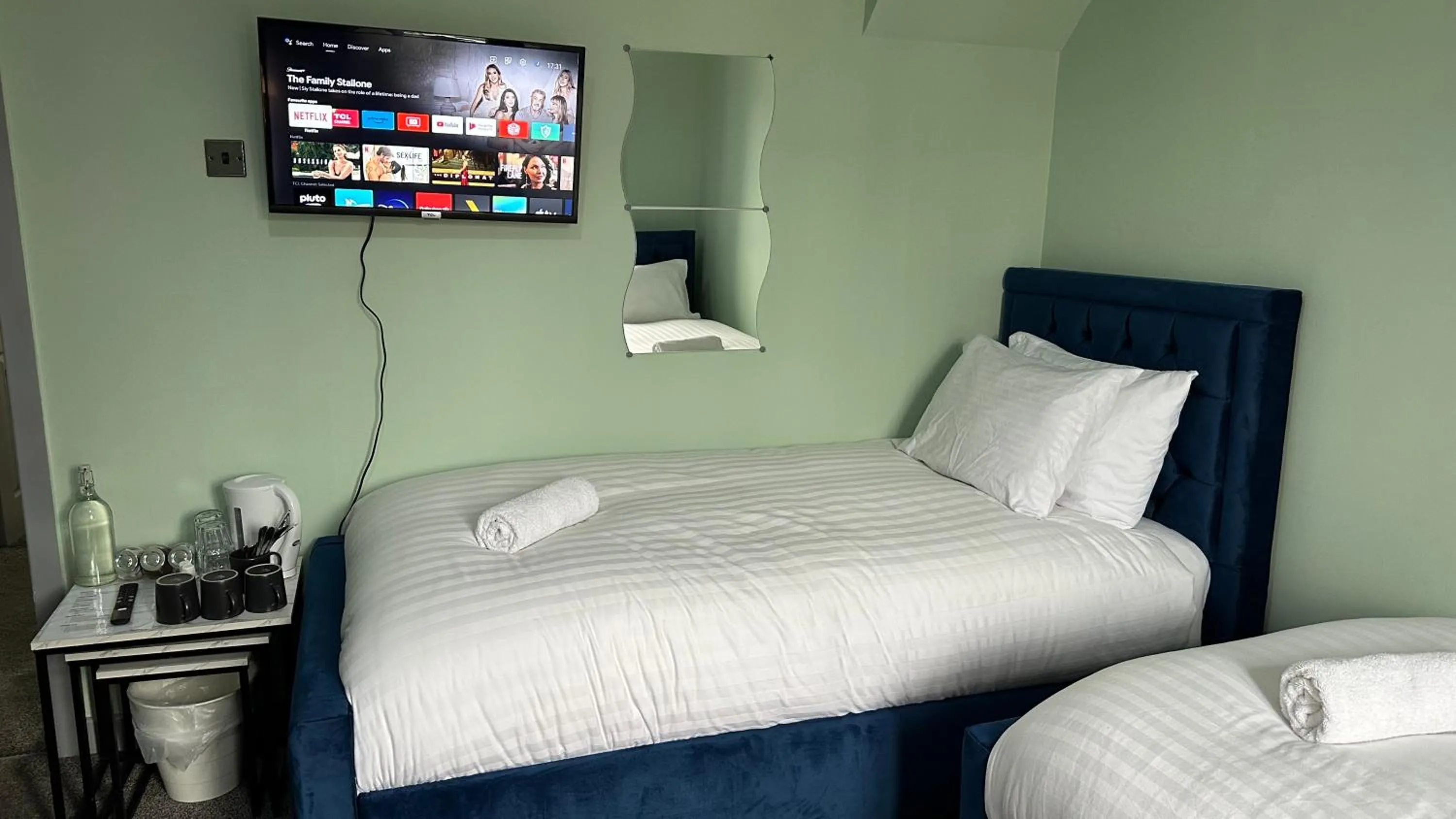 Bed in Homestay in Walsall