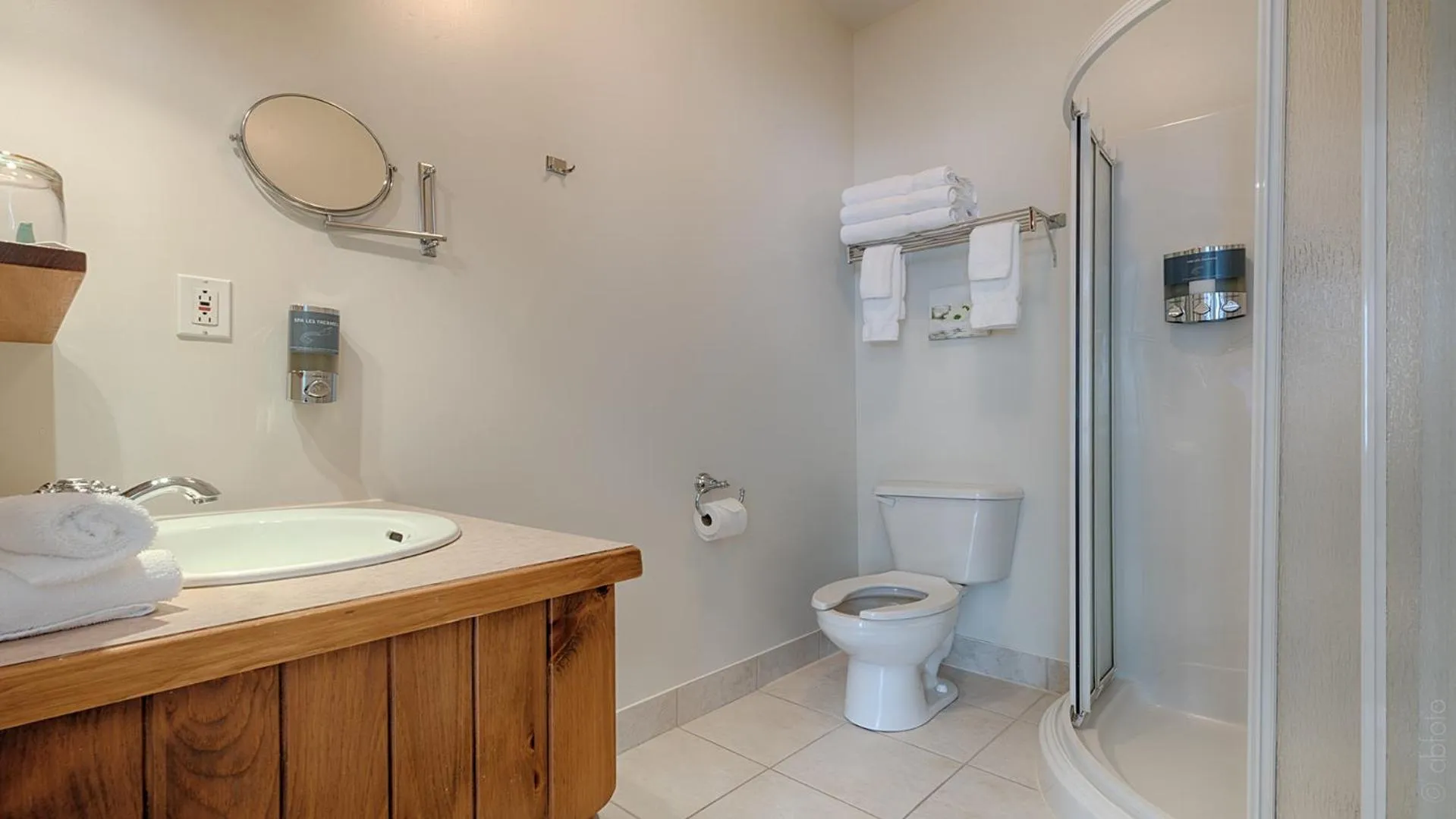 Shower in Auberge Handfield et Spa