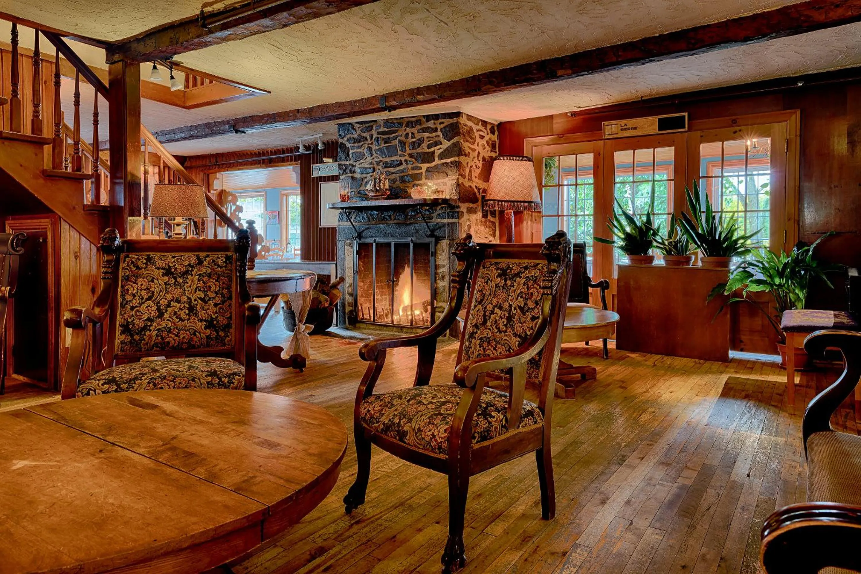 Restaurant/places to eat in Auberge Handfield et Spa