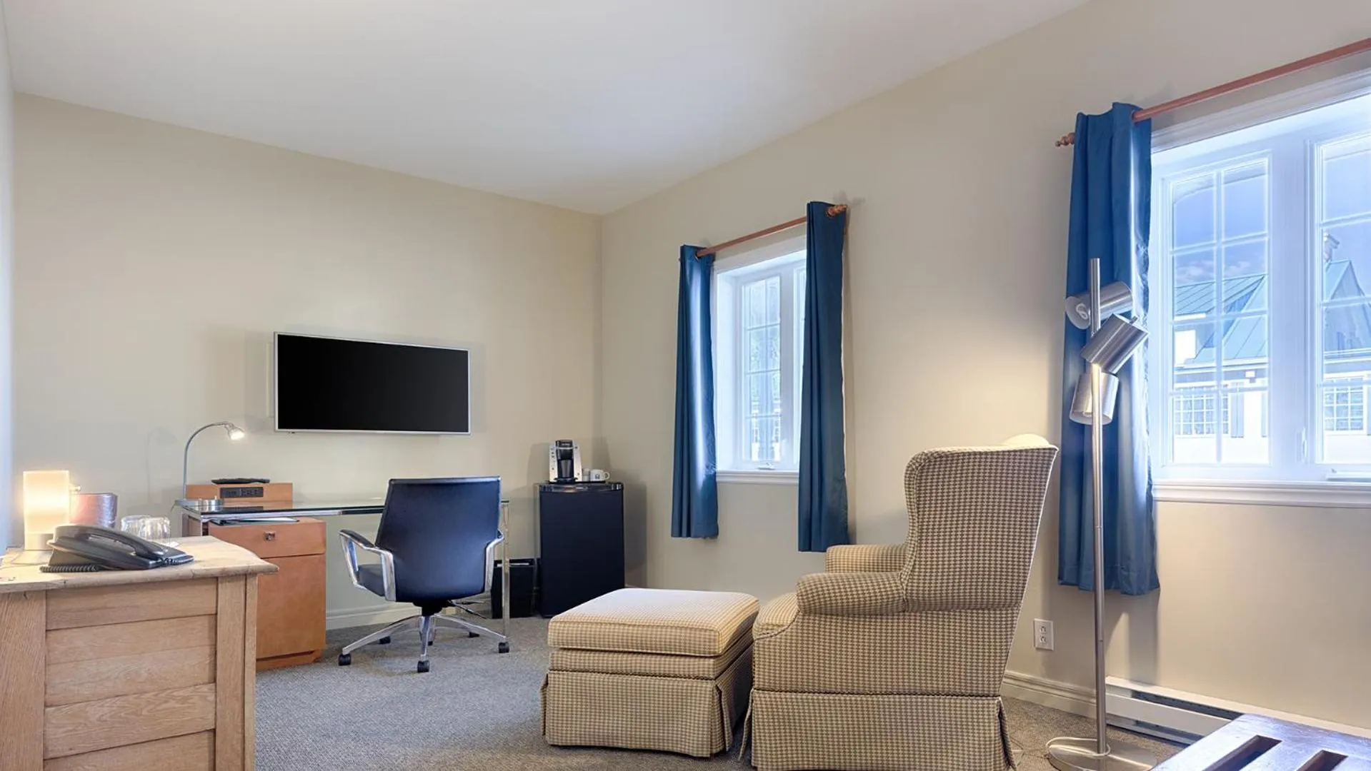 Seating area in Auberge Handfield et Spa