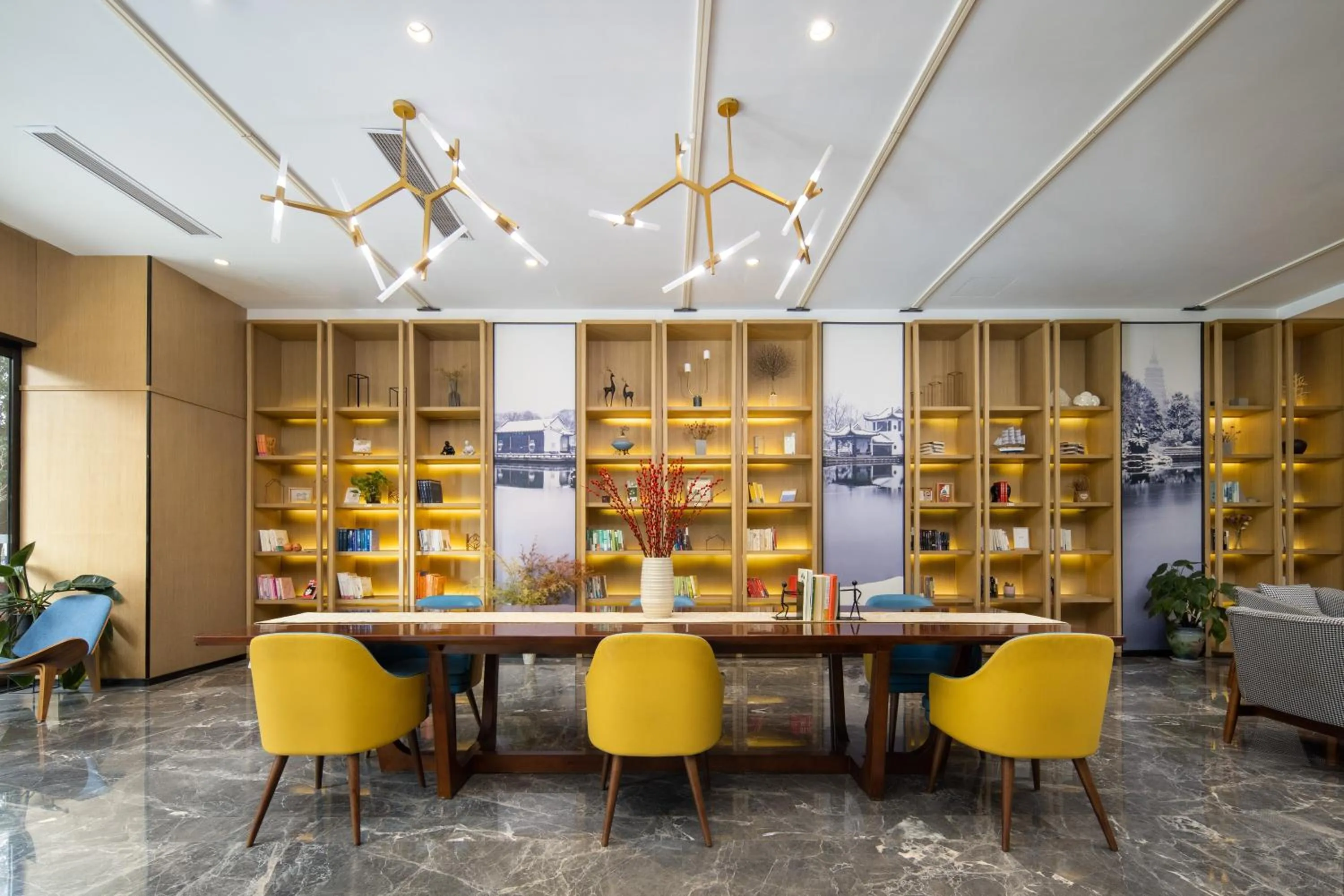 Seating area in Atour Hotel Changzhou Dinosaur Park