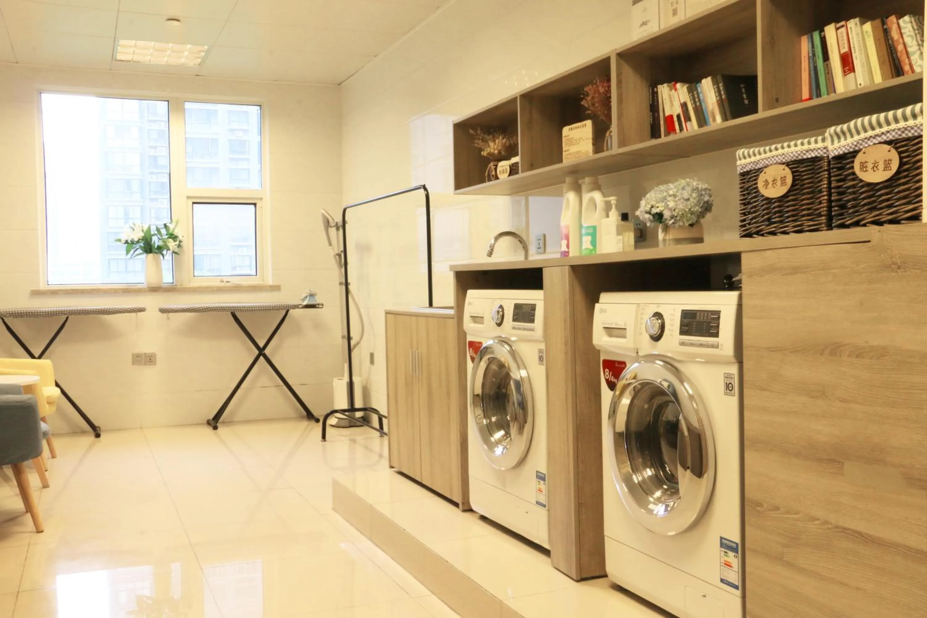 Communal lounge/ TV room in Atour Hotel Xi'an (Wenjing Road, North 2nd Ring Road