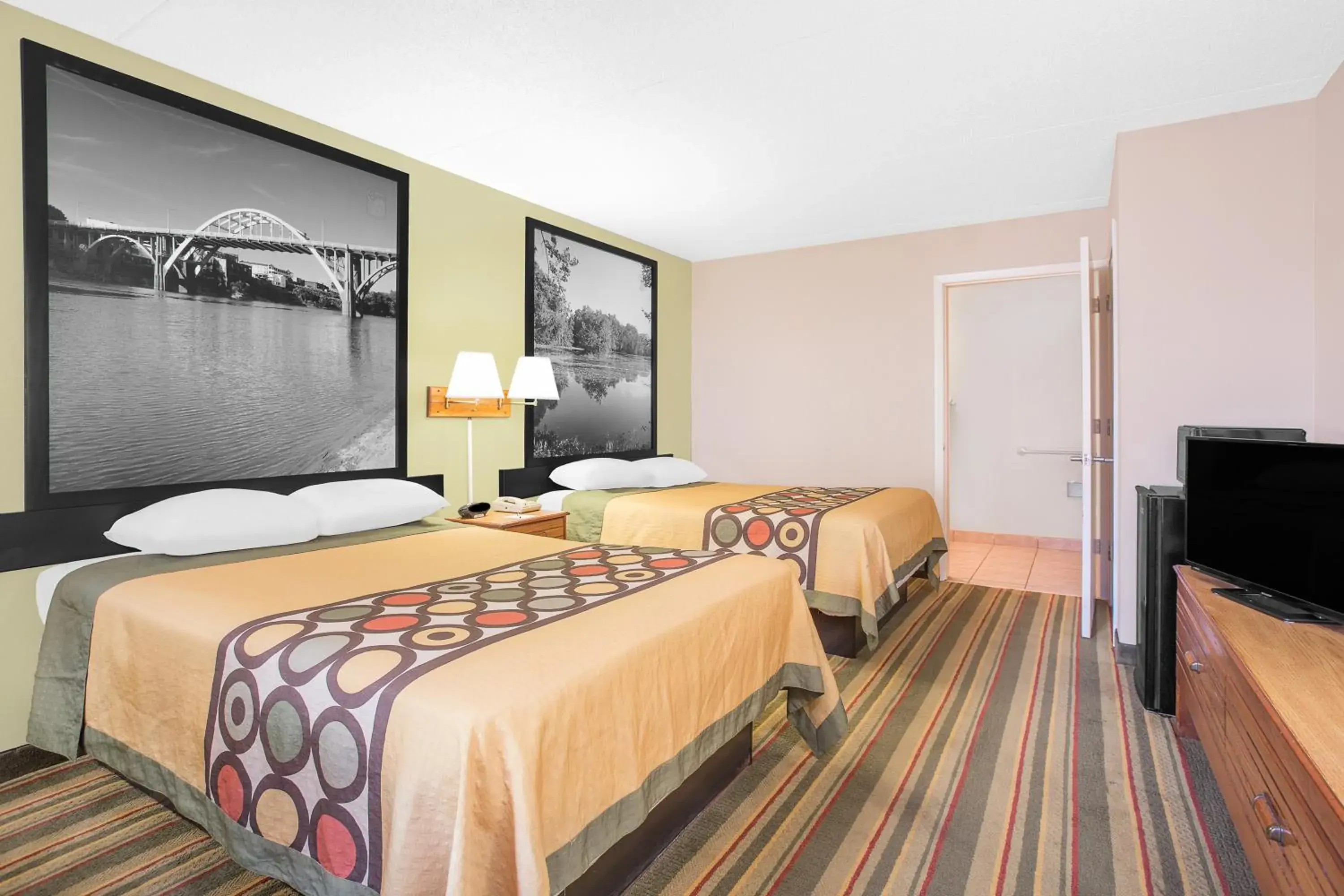 Bedroom, Bed in Super 8 by Wyndham Eufaula Bedroom, Bed in Super 8 by Wyndham Eufaula