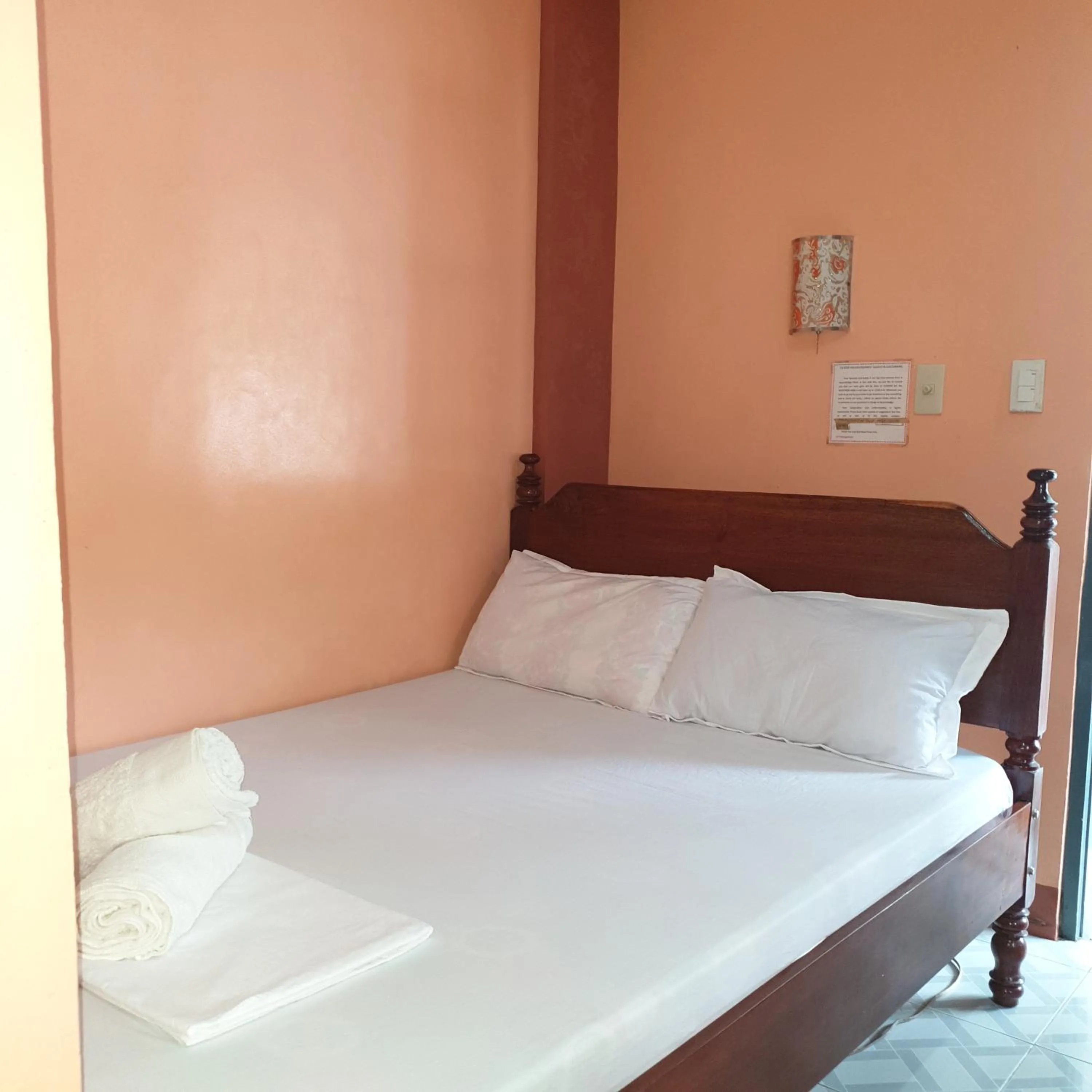 Bed in D'MESA Seacretlodge and Restaurant