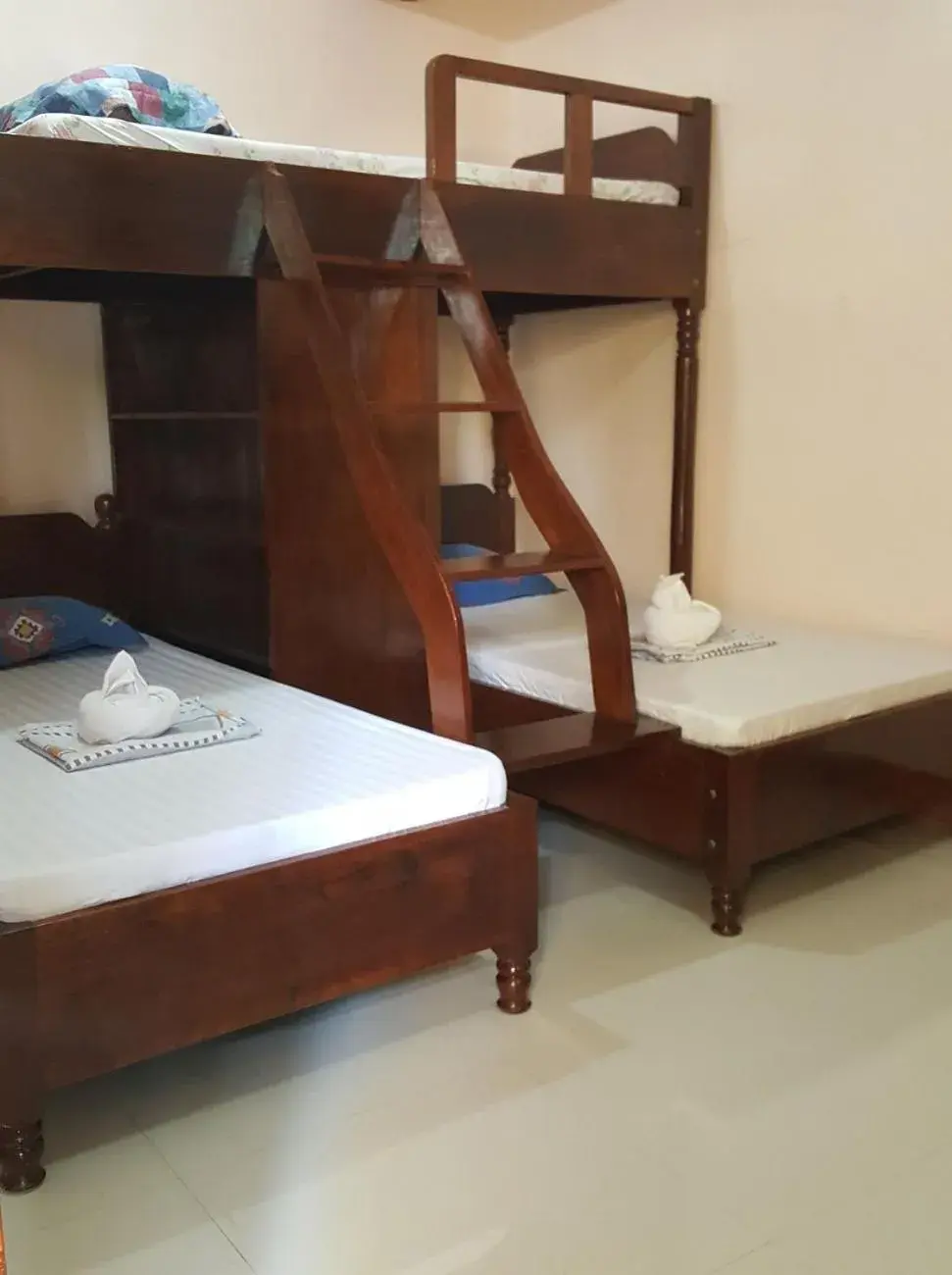 Classic Triple Room in Seacret Lodge Classic Triple Room in Seacret Lodge